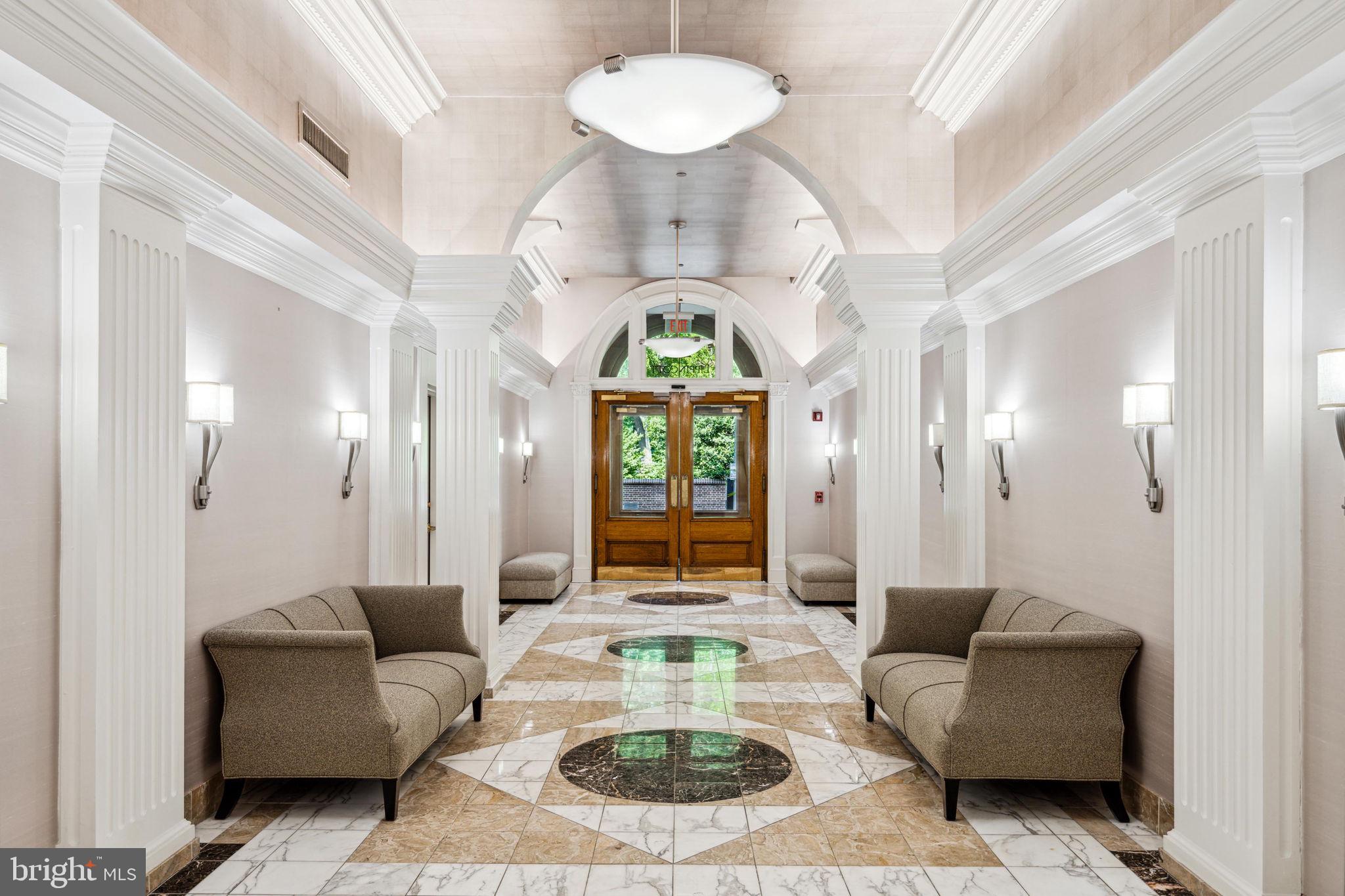 SOCIETY HILL - Residential