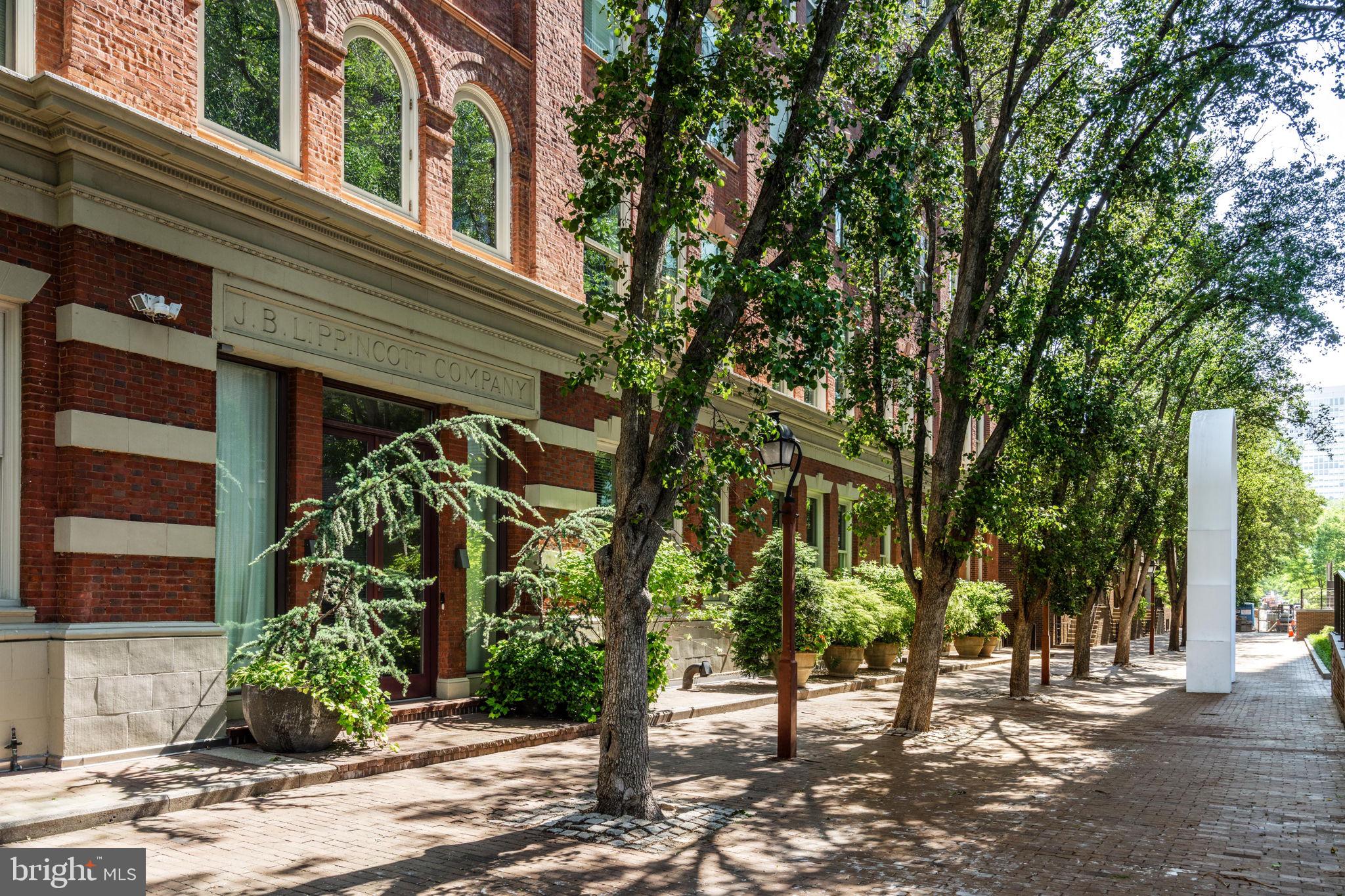 SOCIETY HILL - Residential