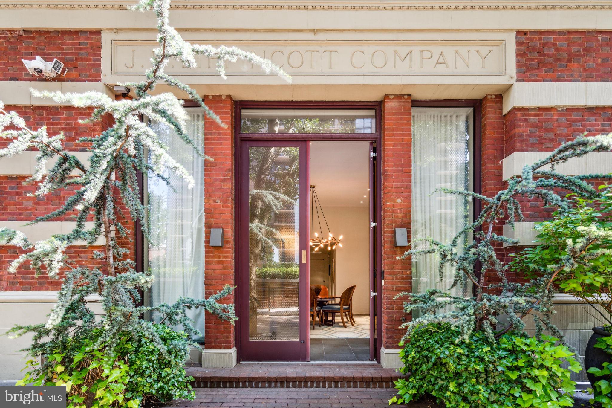 SOCIETY HILL - Residential