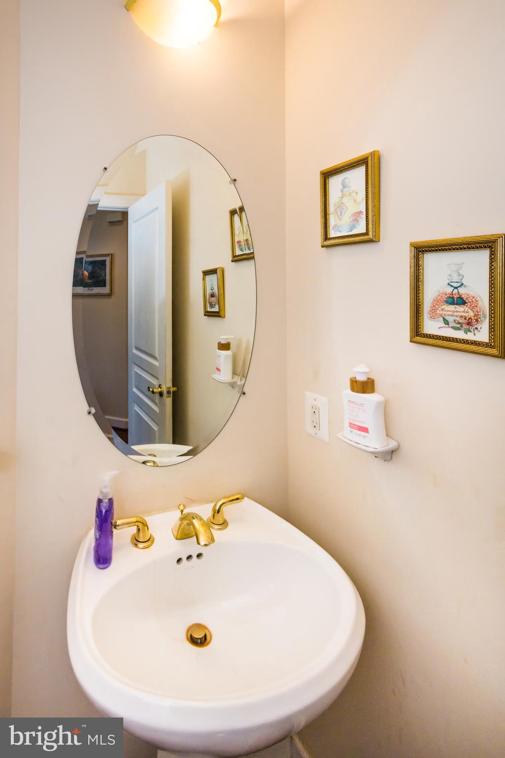 OWINGS MILLS - Residential