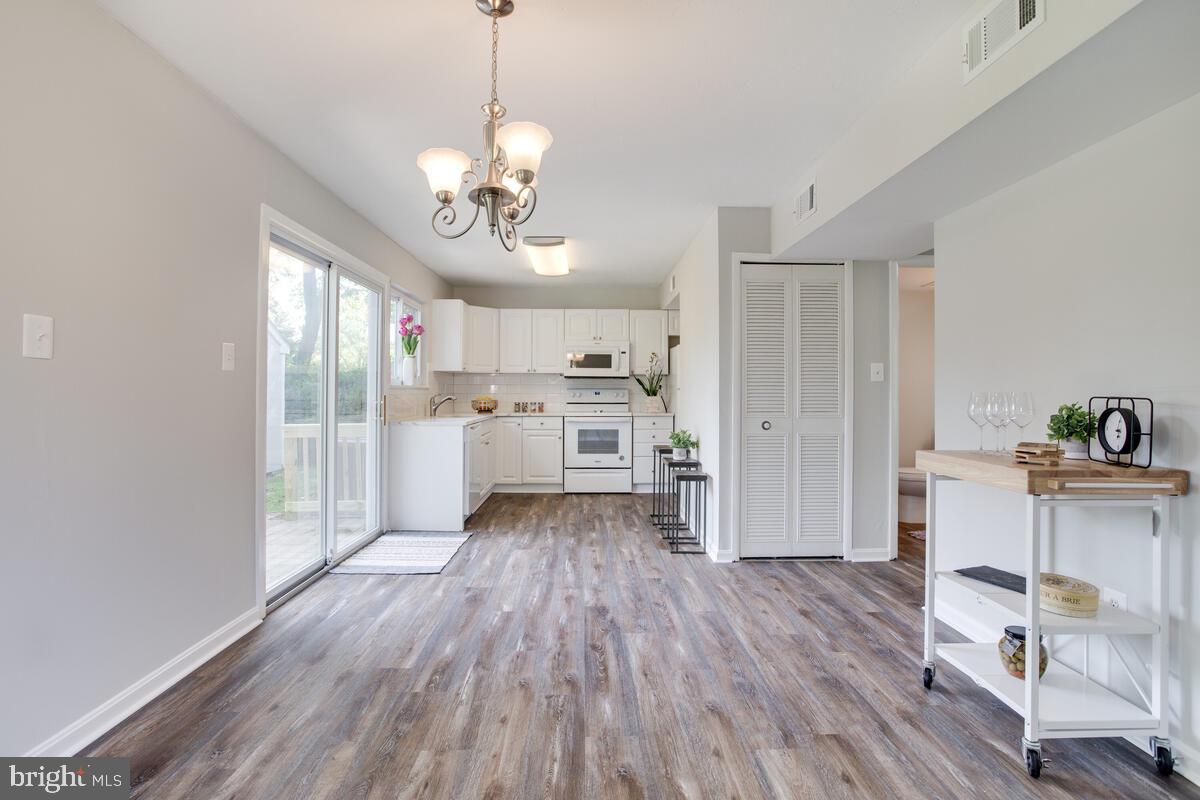 POINTER RIDGE AT COLLINGTON - Residential