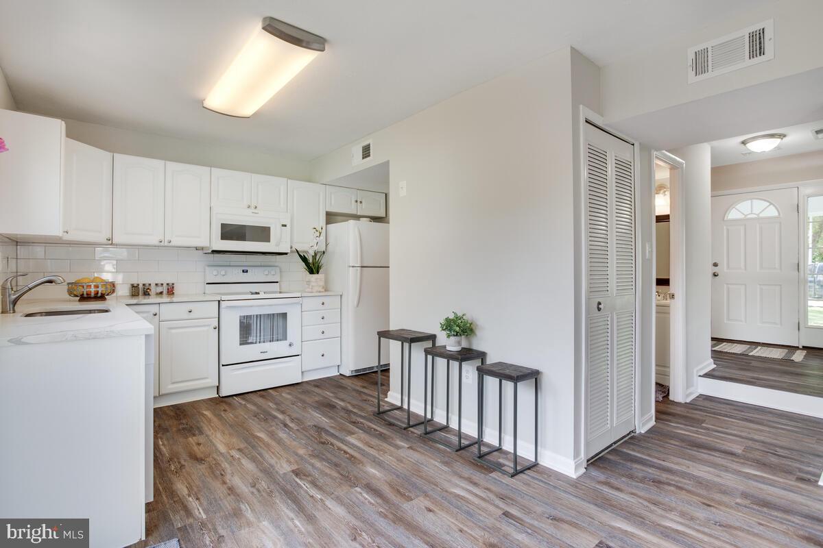 POINTER RIDGE AT COLLINGTON - Residential