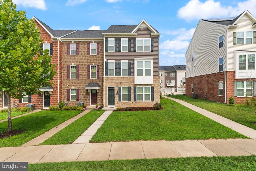 Photo of 11364 Willow Green Circle, MANASSAS, VA 20109 (MLS # VAPW2126242)