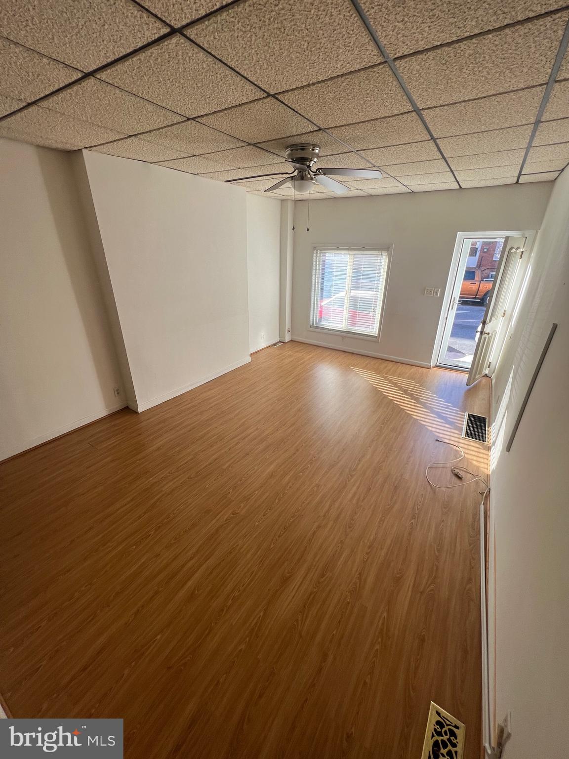 LOCUST POINT - Residential