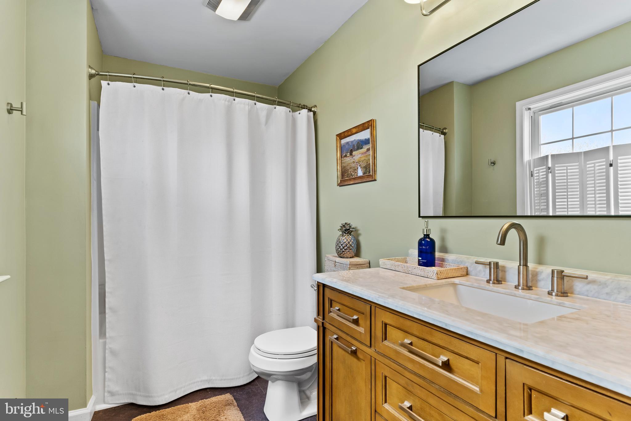 GUILFORD HILLS NORTH - Residential