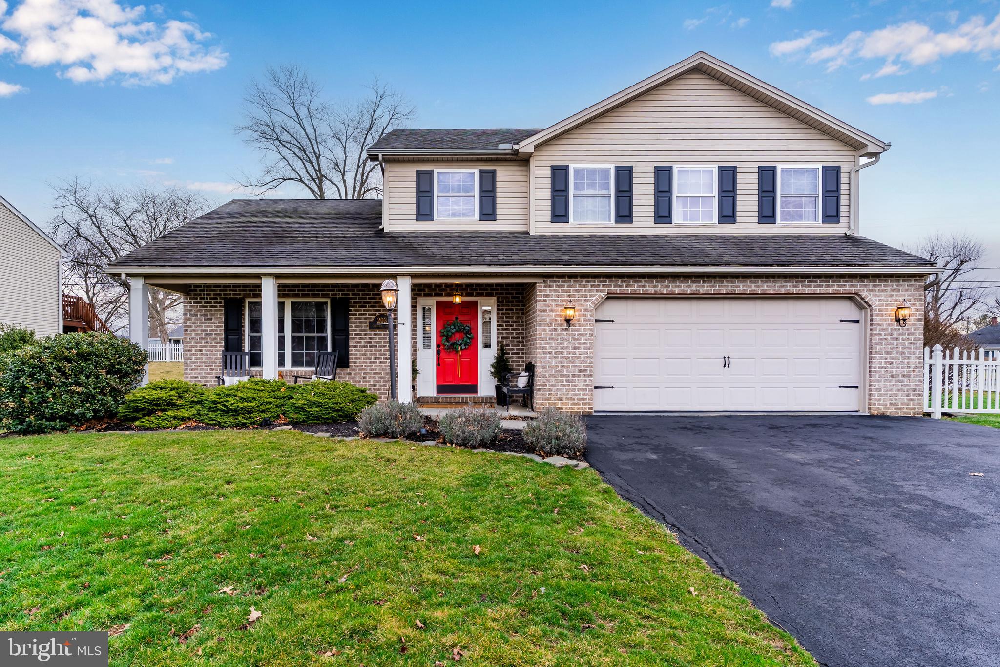 GUILFORD HILLS NORTH - Residential