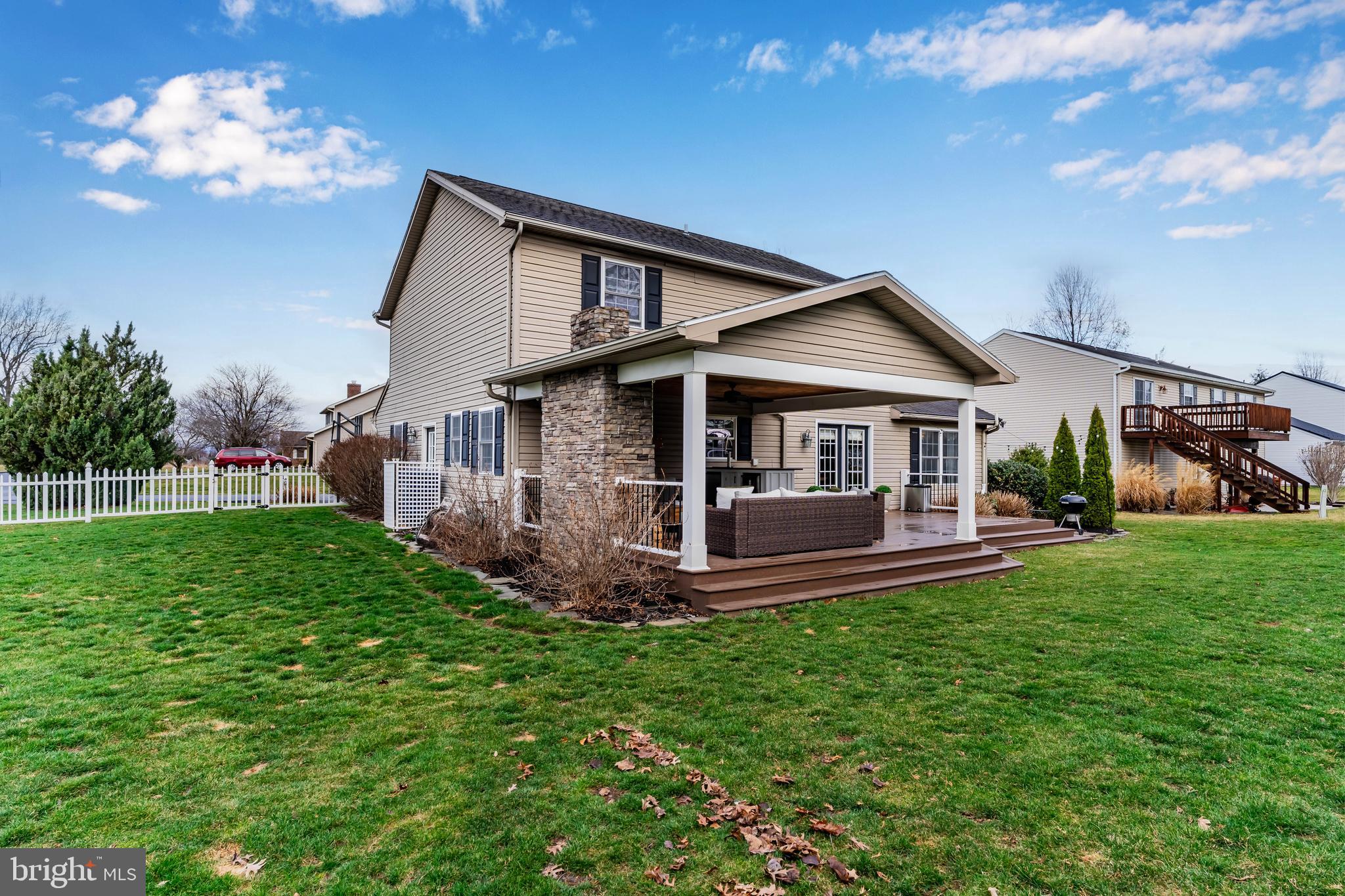 GUILFORD HILLS NORTH - Residential