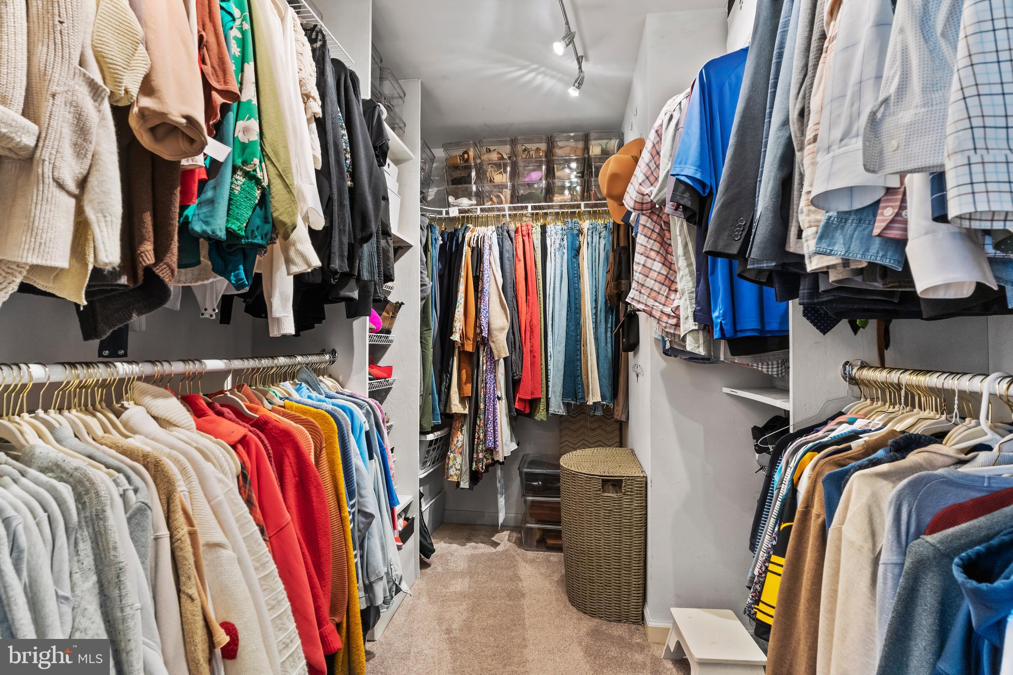 GUILFORD HILLS NORTH - Residential