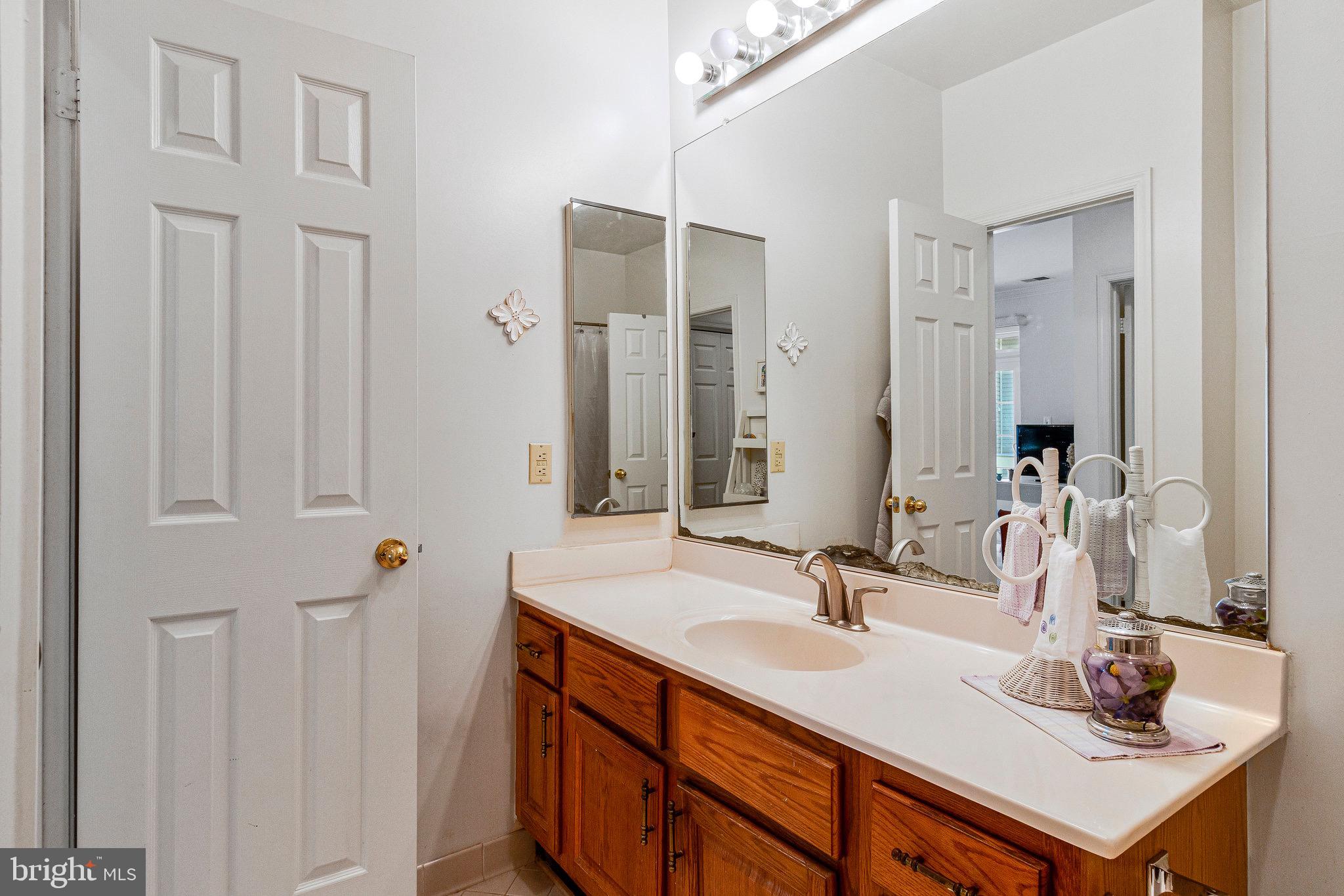 BENTLEY PLACE - Residential Lease