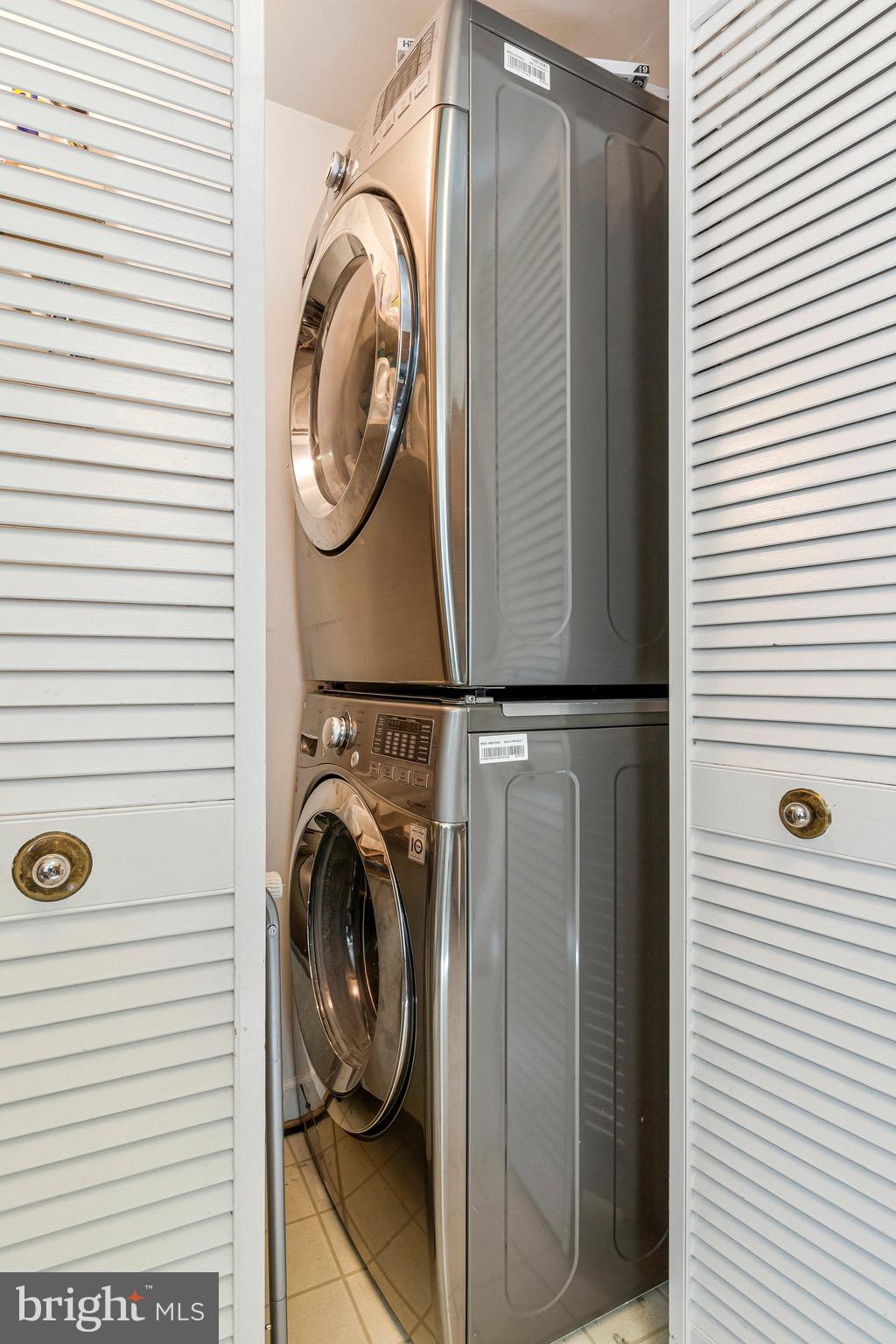 BENTLEY PLACE - Residential Lease