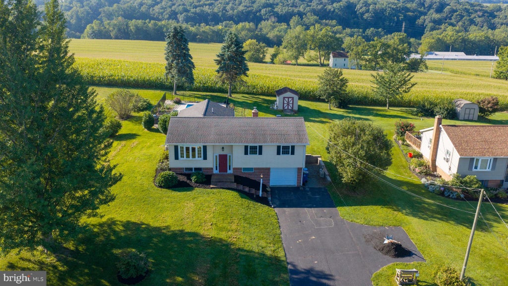 Photo of 3936 Locust Grove Rd, COLUMBIA, PA 17512 (MLS # PALA2094772)