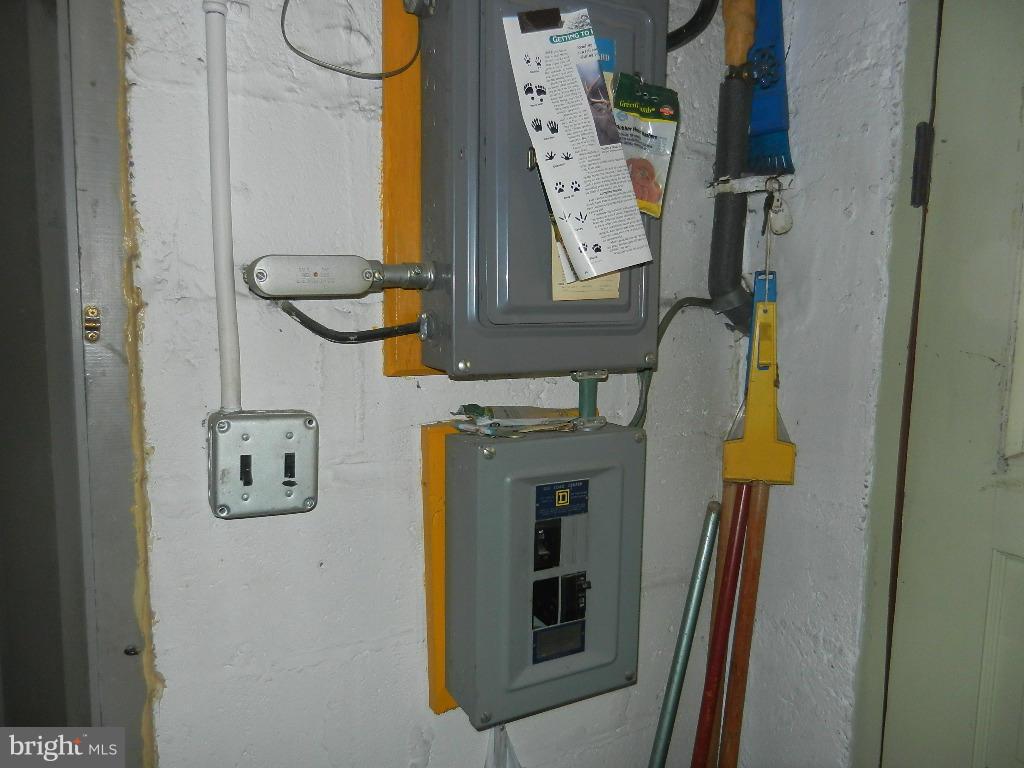 WEST SIDE - Residential