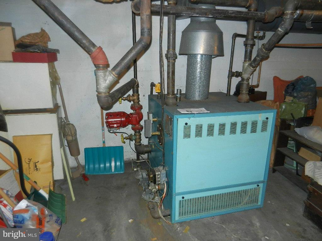 WEST SIDE - Residential