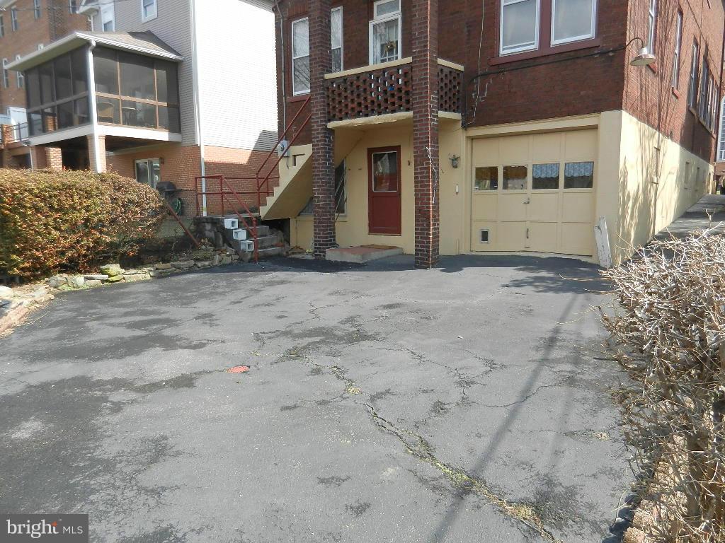 WEST SIDE - Residential