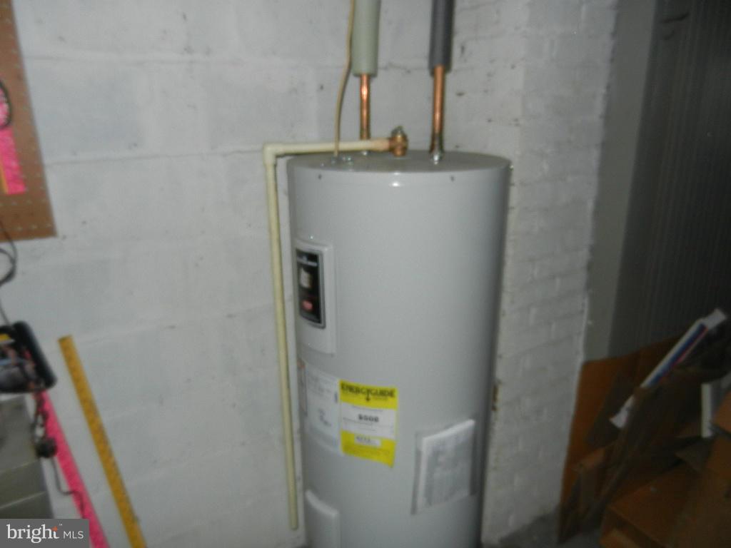 WEST SIDE - Residential