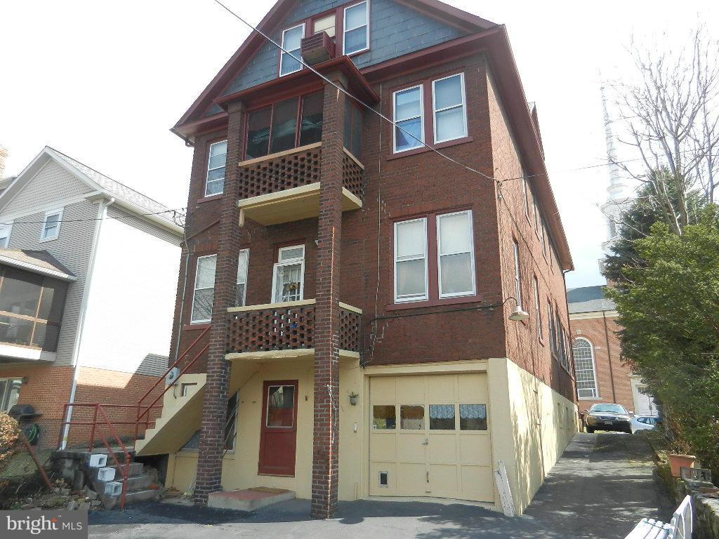 WEST SIDE - Residential