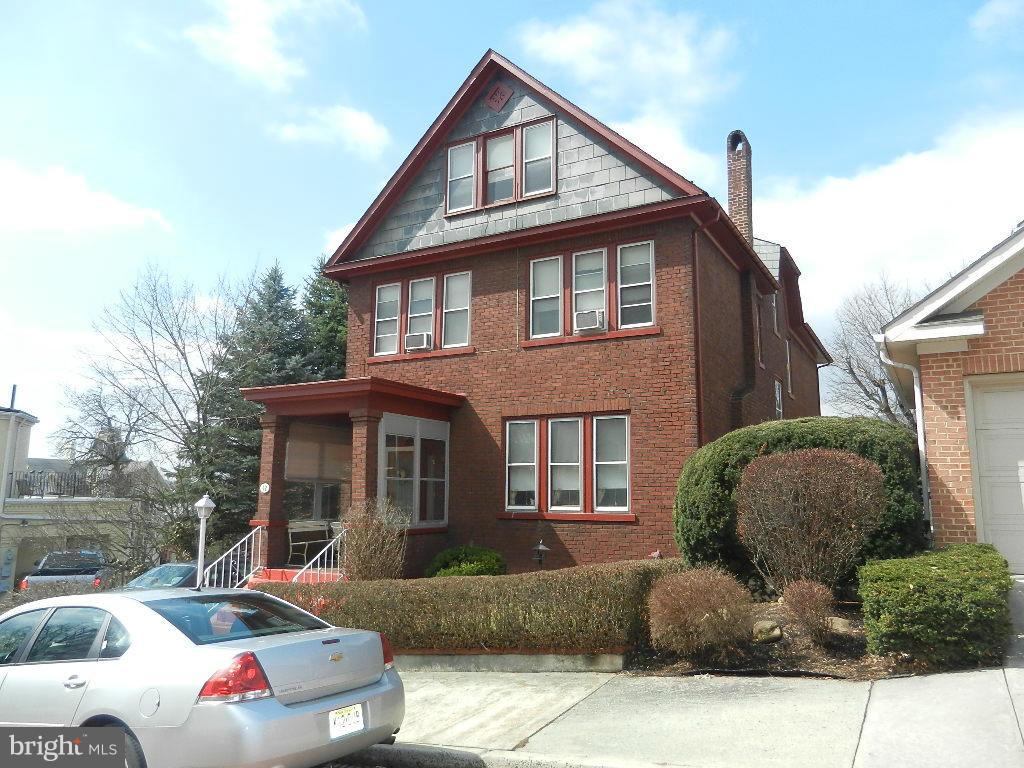 WEST SIDE - Residential