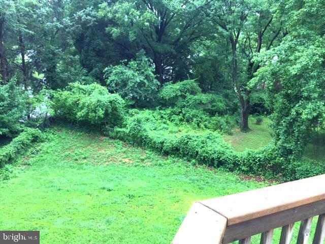 BROYHILL CREST - Residential Lease