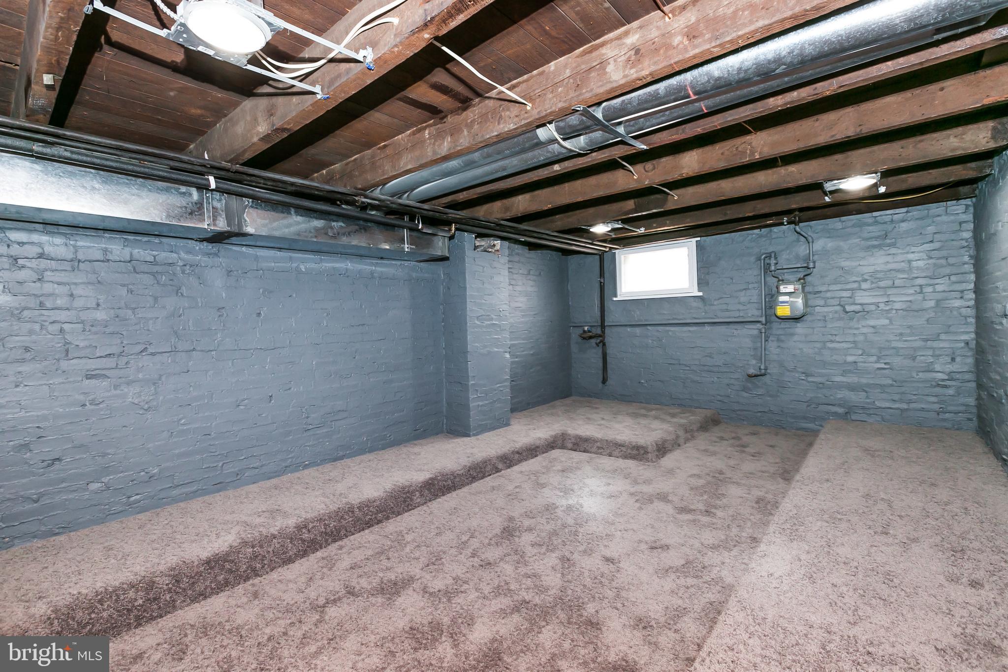 WASHINGTON VILLAGE - Residential