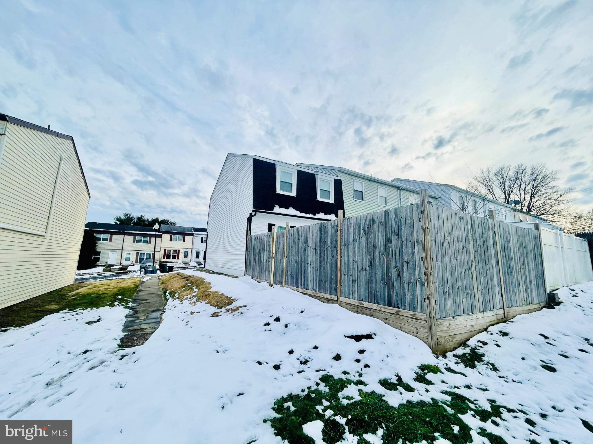 ROSEDALE - Residential