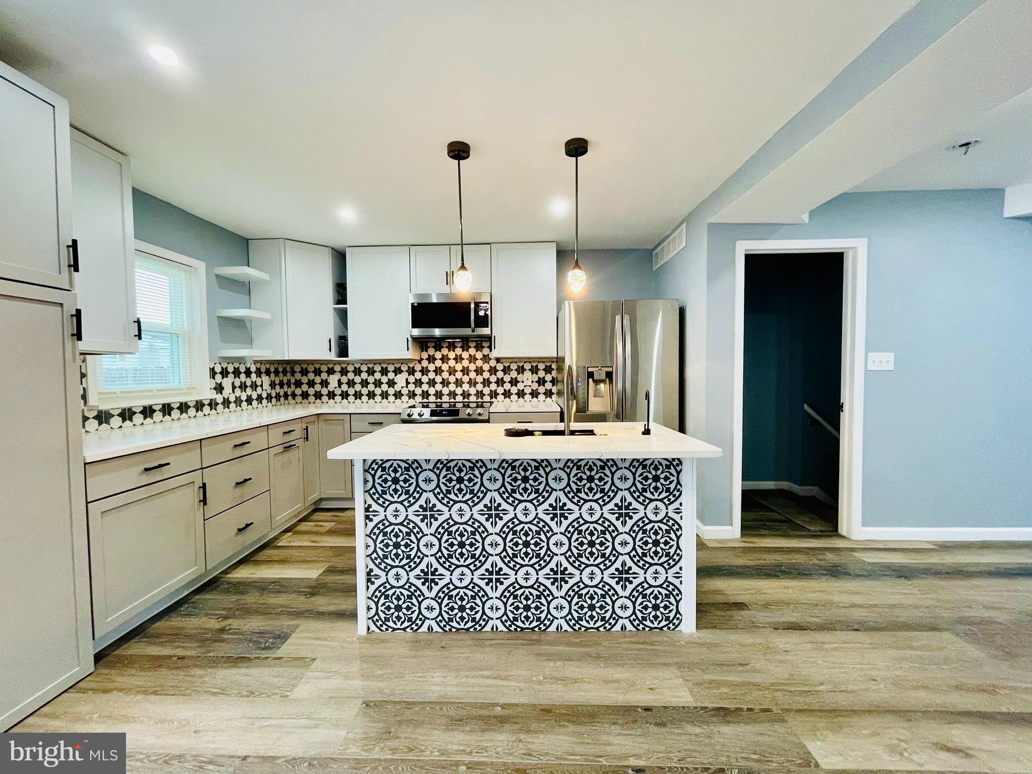 ROSEDALE - Residential