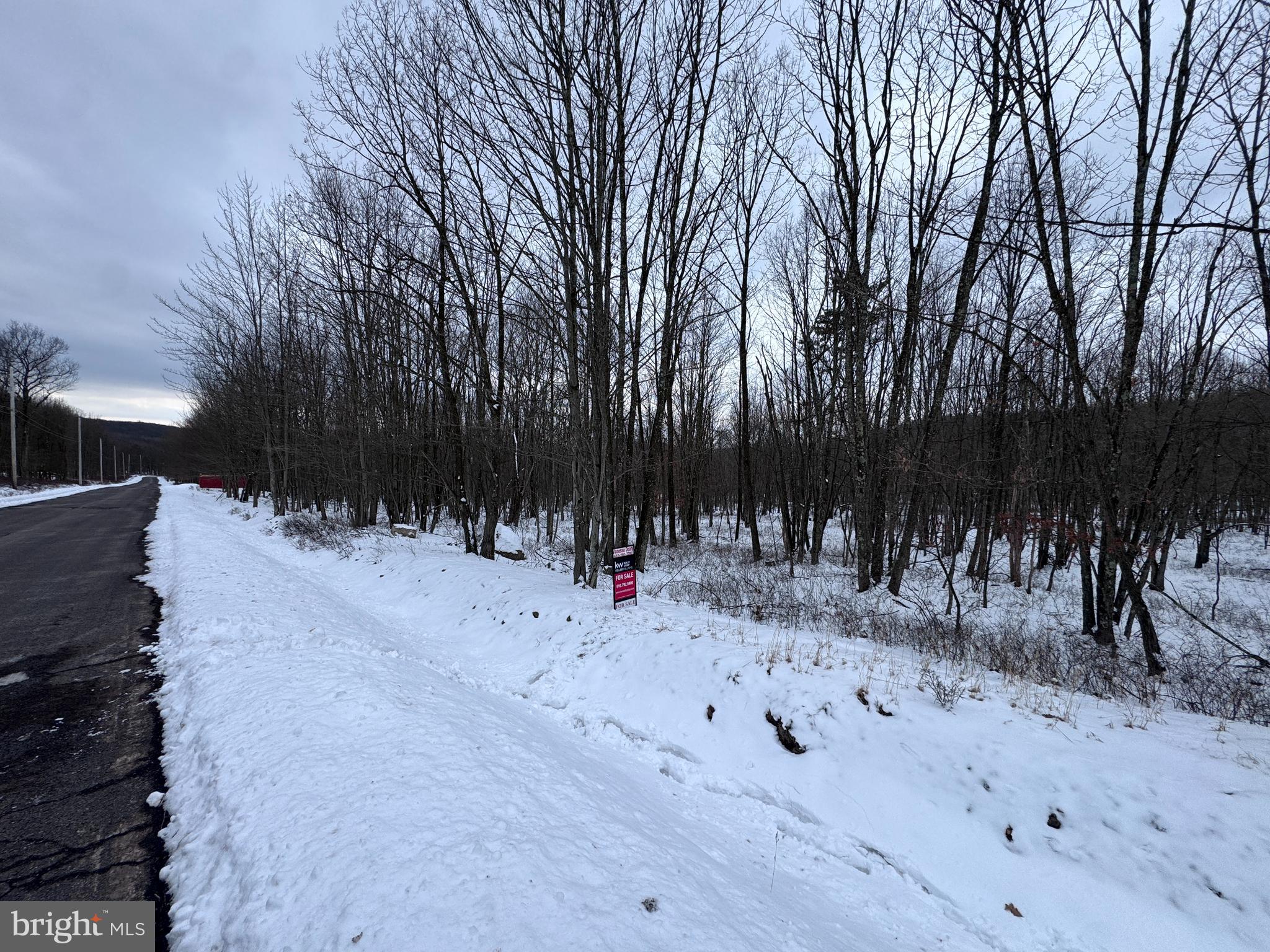 EAGLE ROCK RESORT - Land