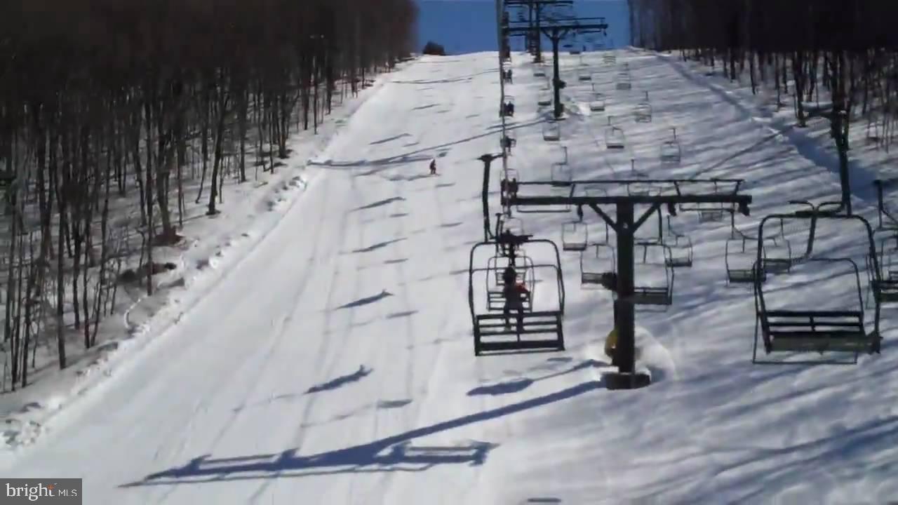 EAGLE ROCK RESORT - Land