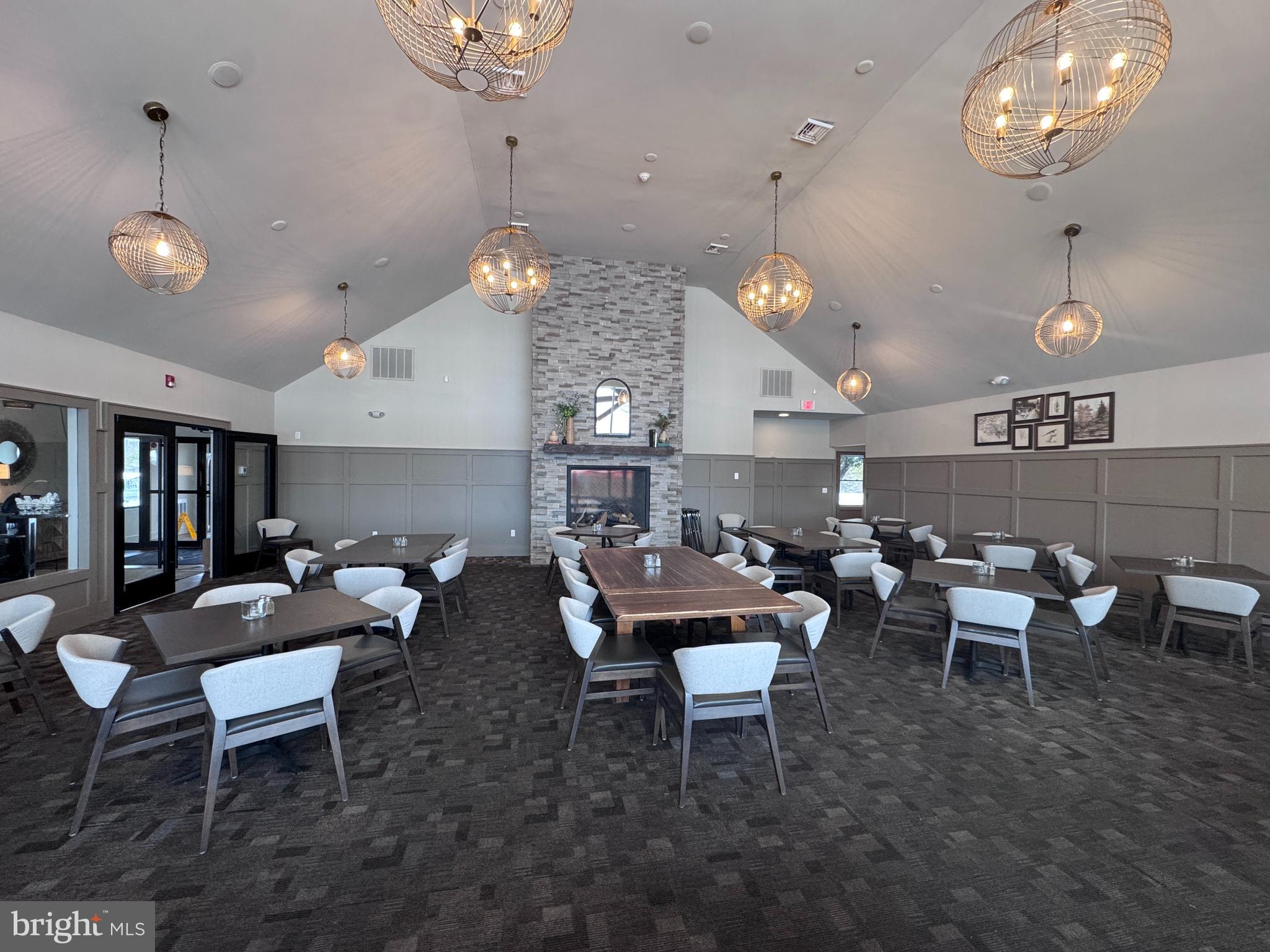 EAGLE ROCK RESORT - Land