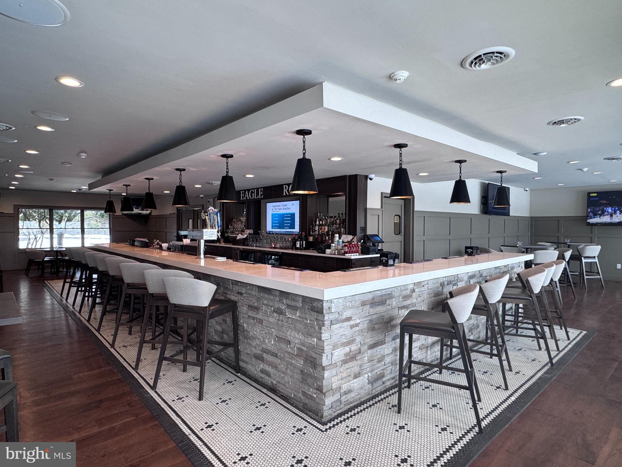 EAGLE ROCK RESORT - Land