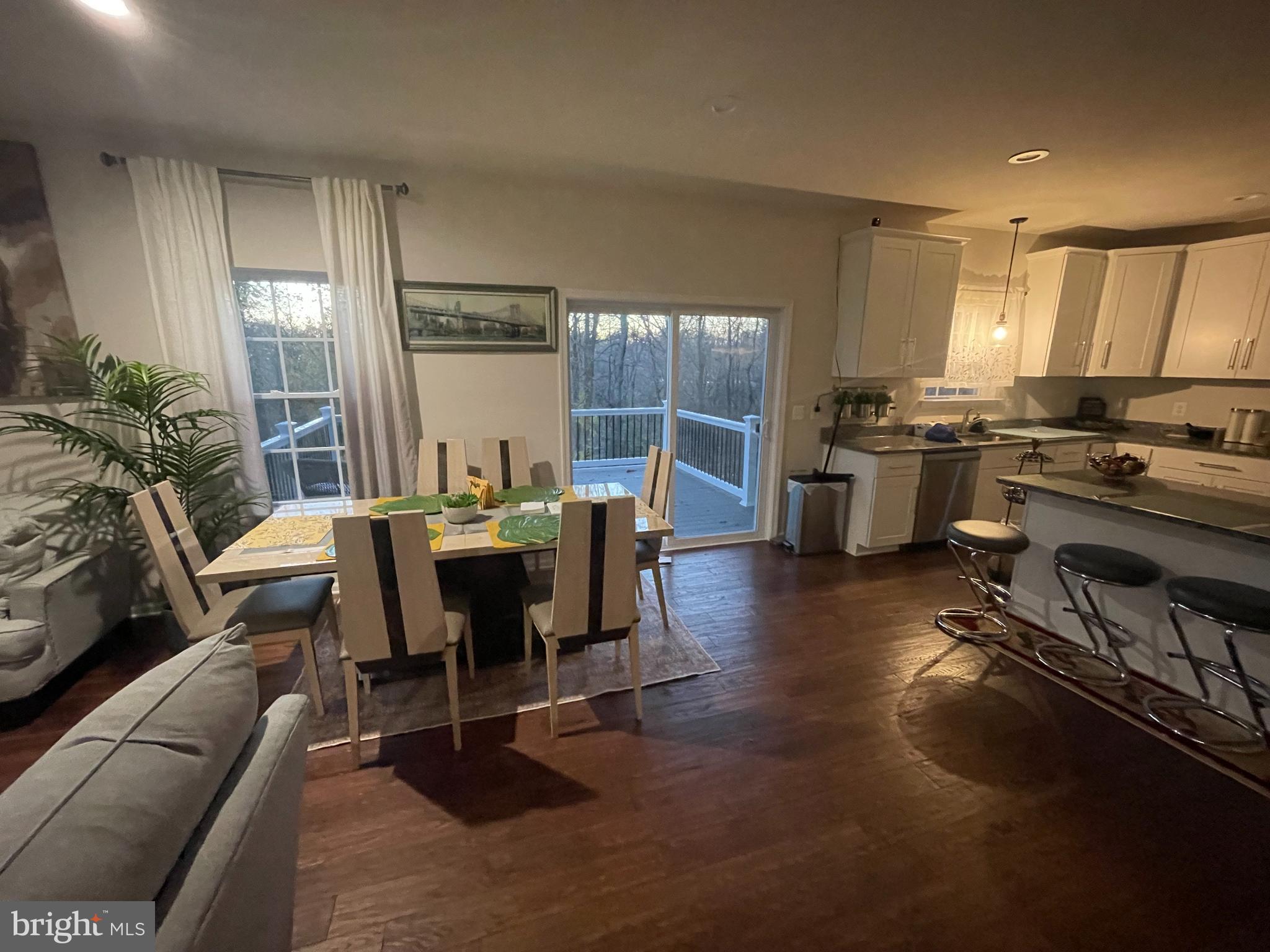 GERARD PLAZA - Residential Lease