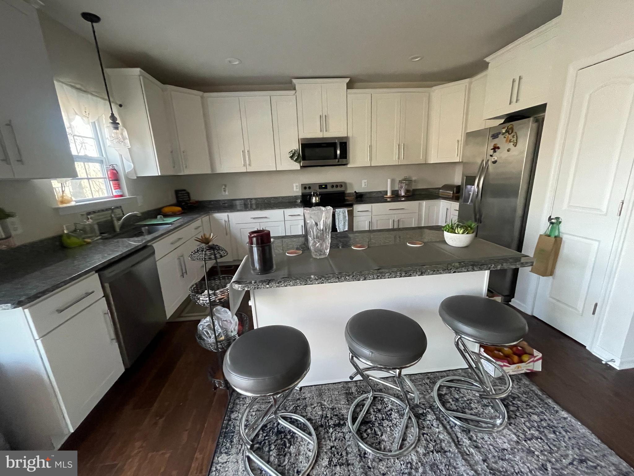 GERARD PLAZA - Residential Lease