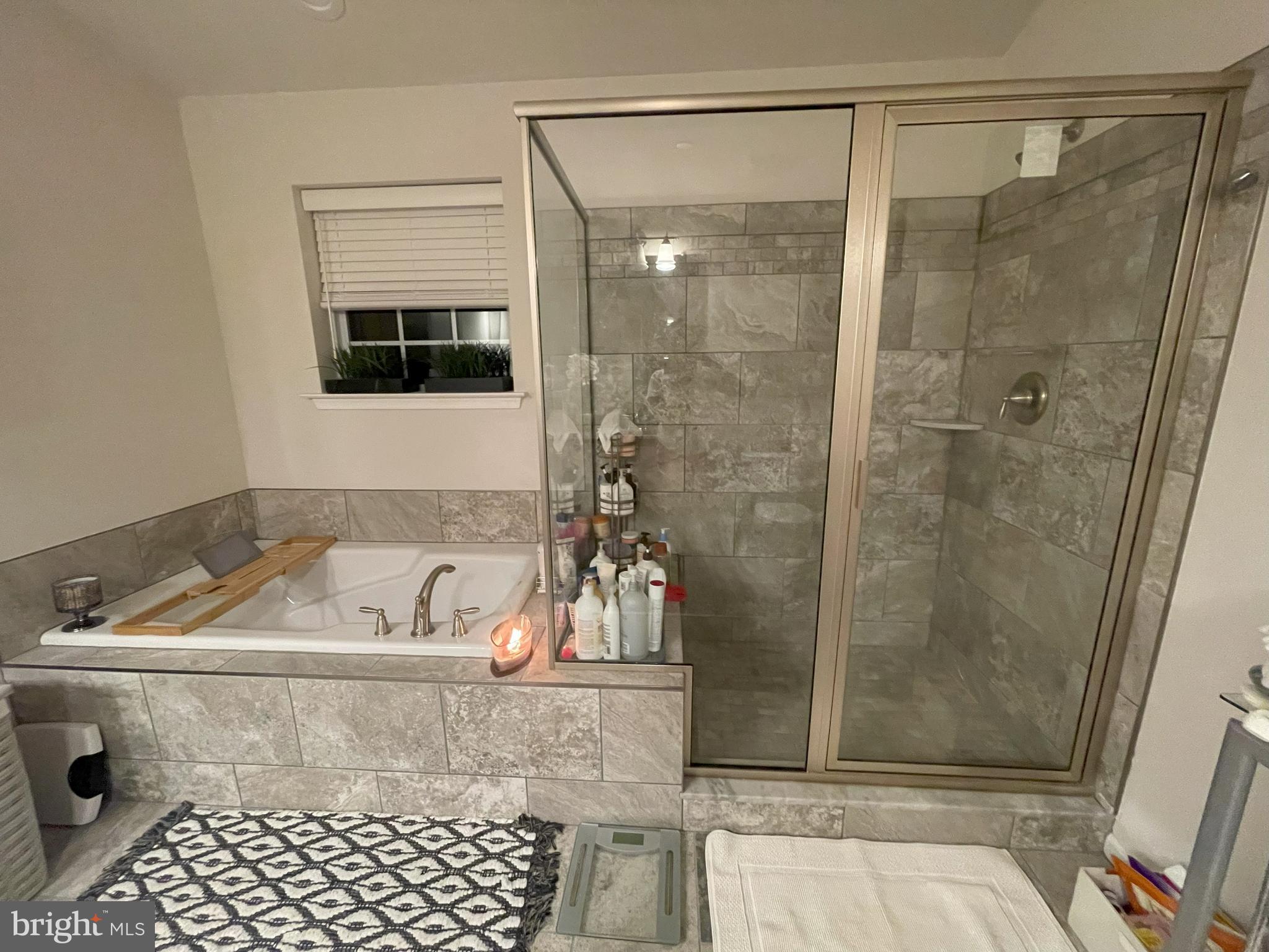 GERARD PLAZA - Residential Lease