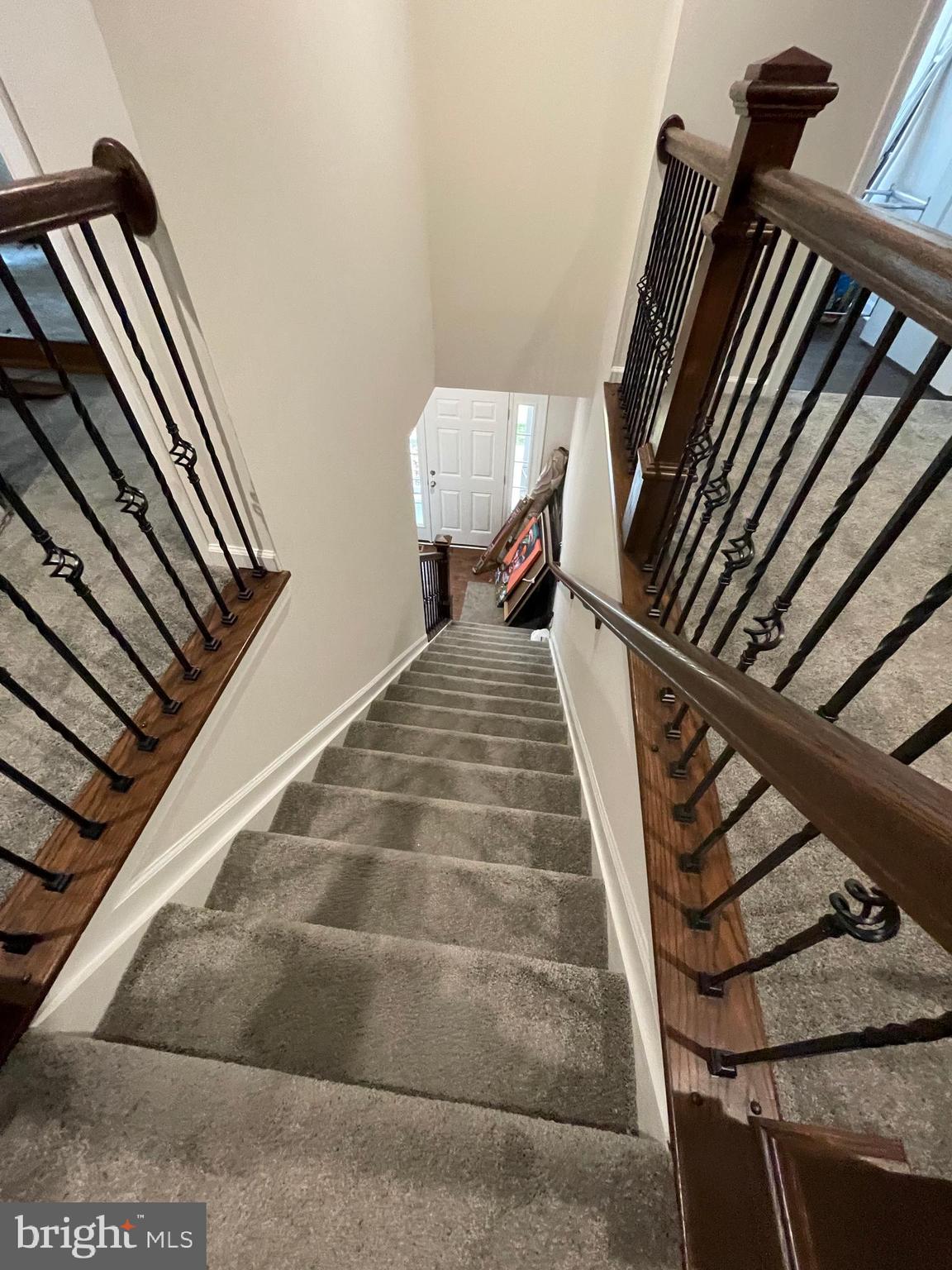 GERARD PLAZA - Residential Lease