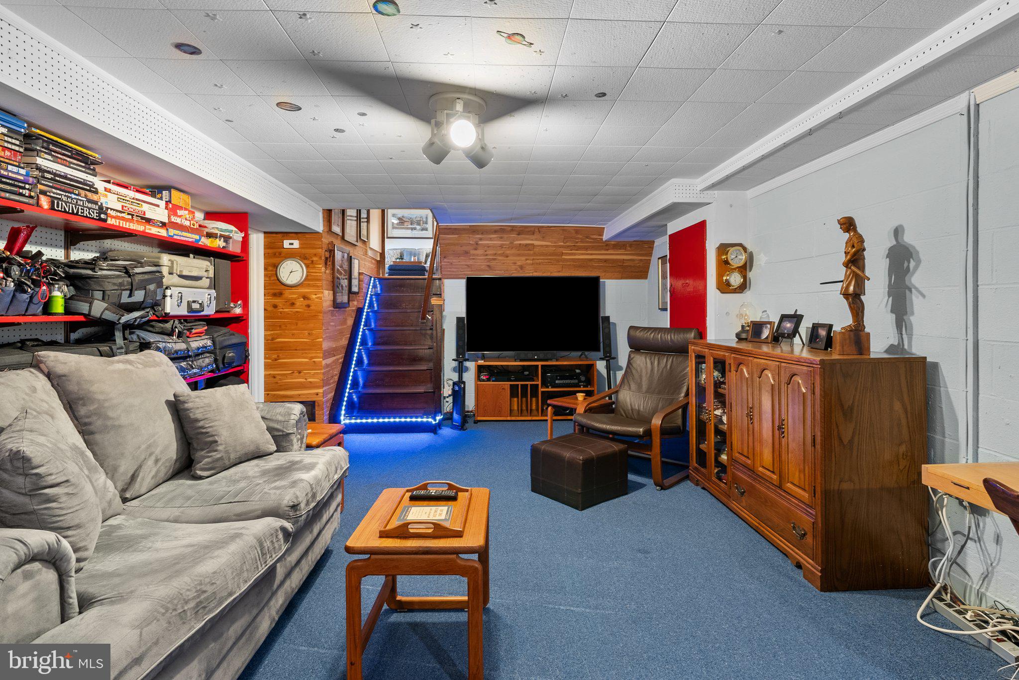 HILLCRESTSHIRE - Residential