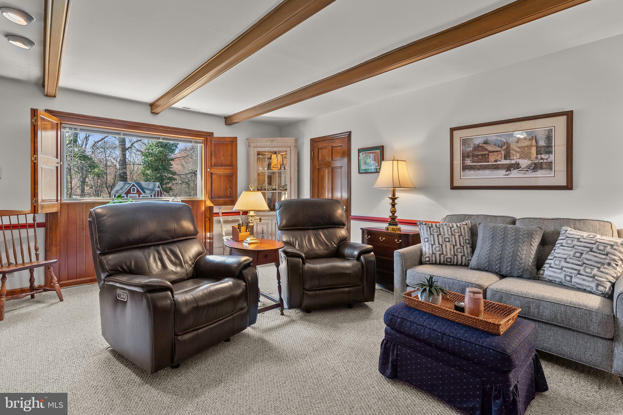 HILLCRESTSHIRE - Residential