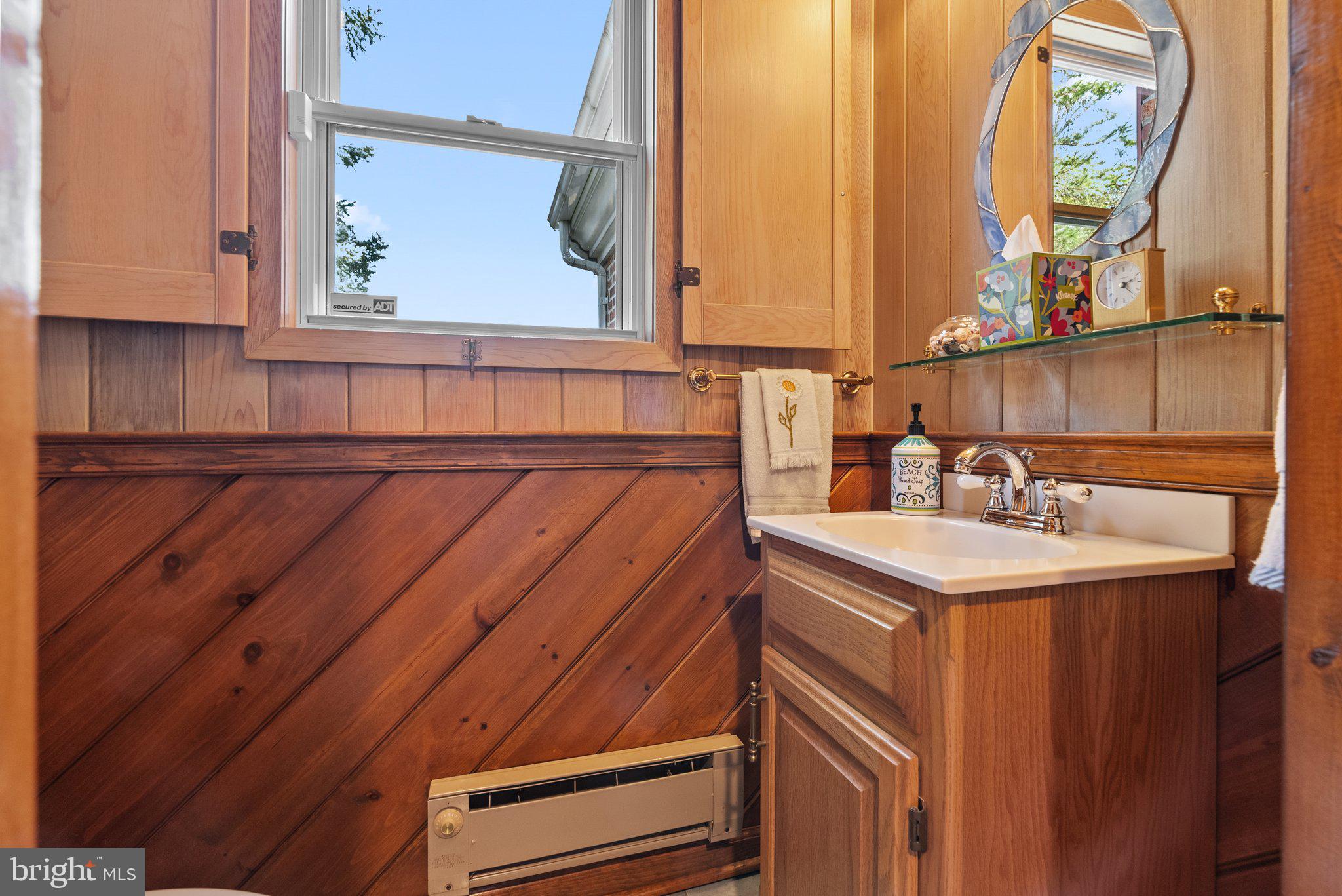 HILLCRESTSHIRE - Residential