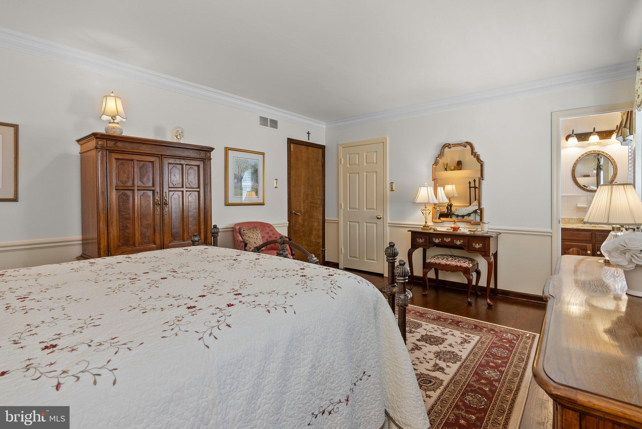 HILLCRESTSHIRE - Residential