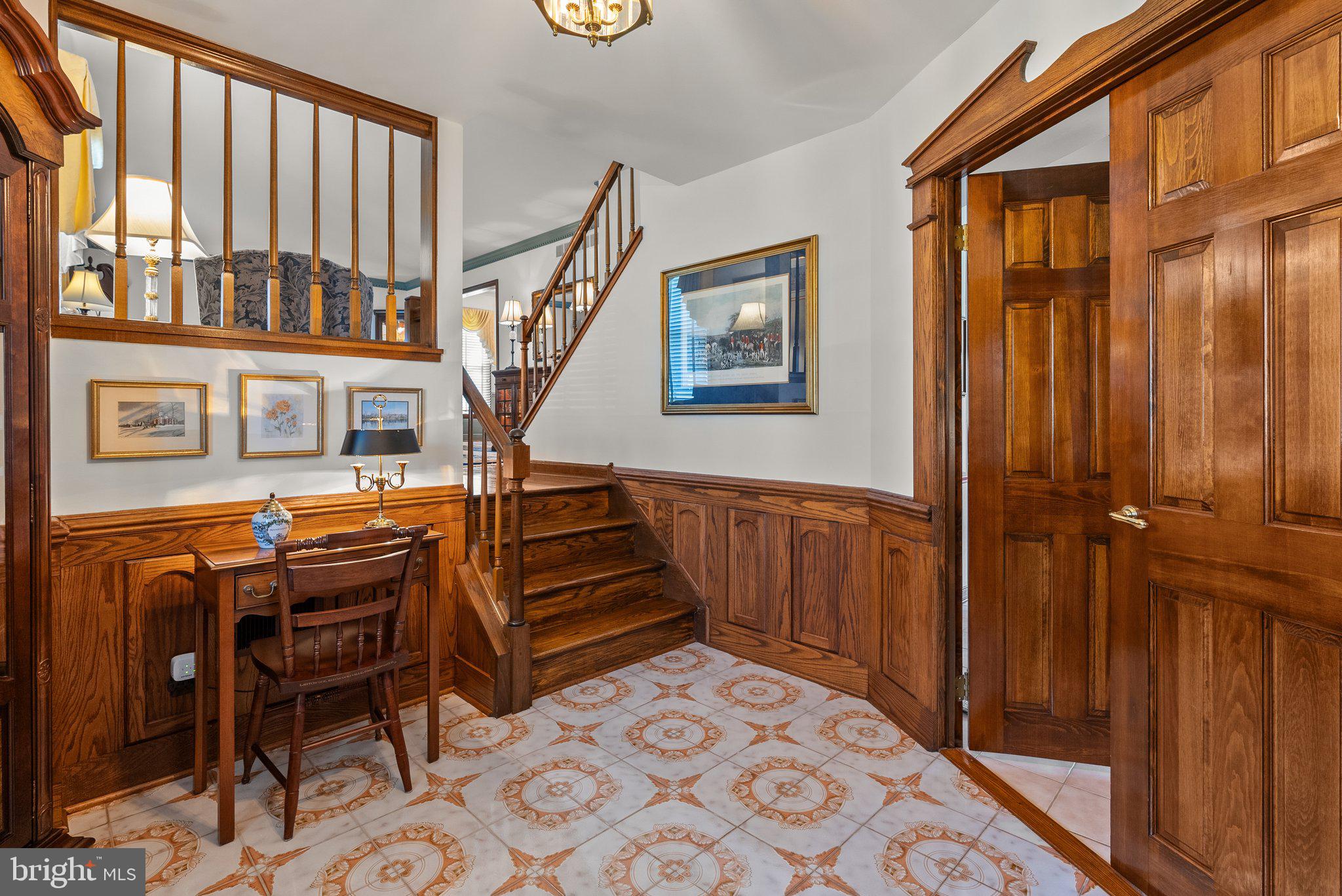 HILLCRESTSHIRE - Residential