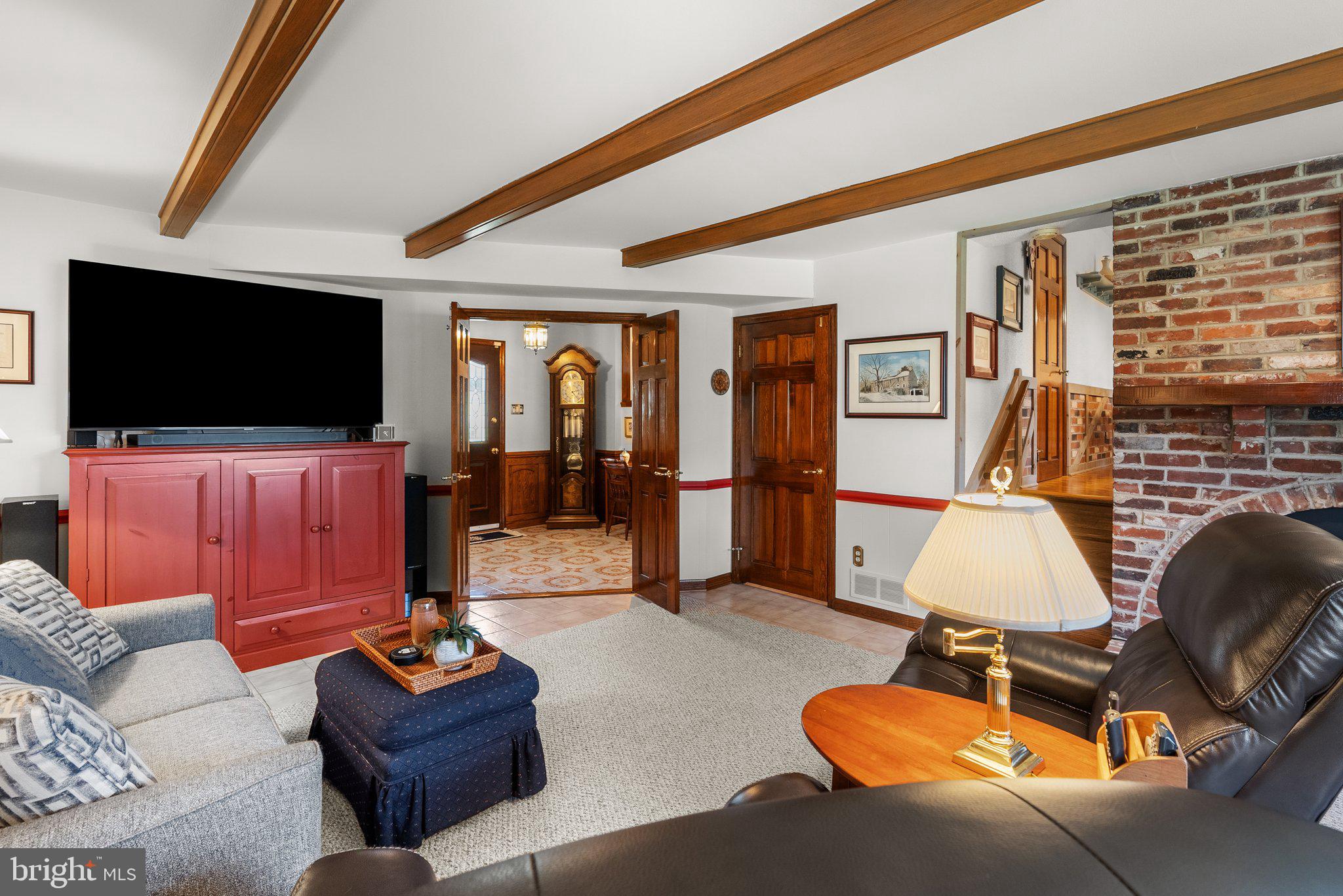 HILLCRESTSHIRE - Residential