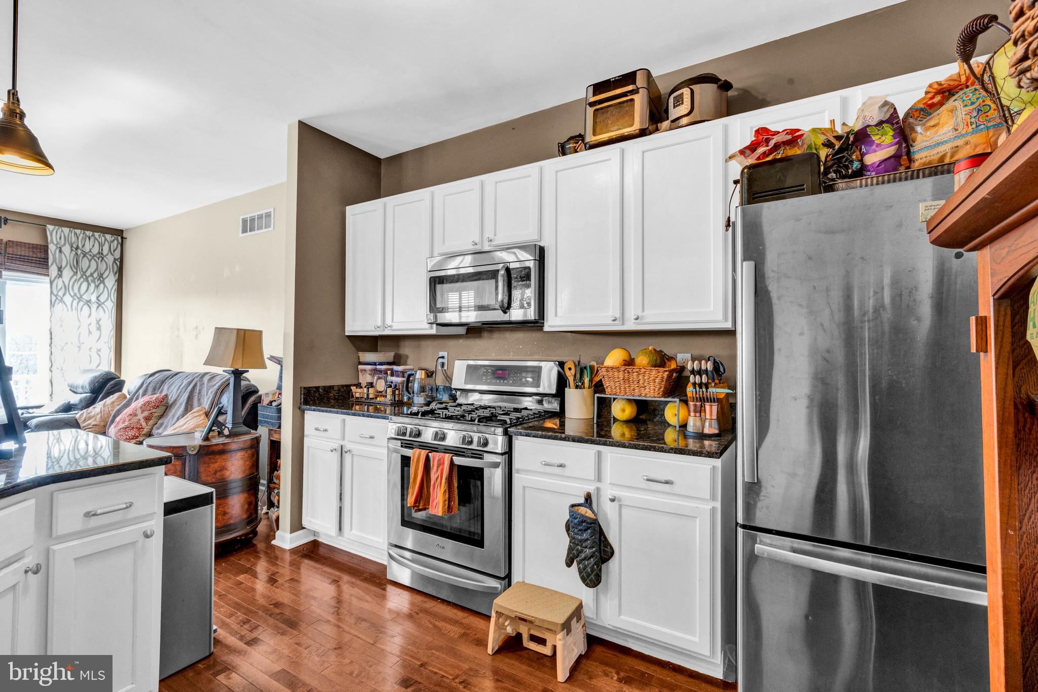 FRENCH CREEK TOWNH - Residential