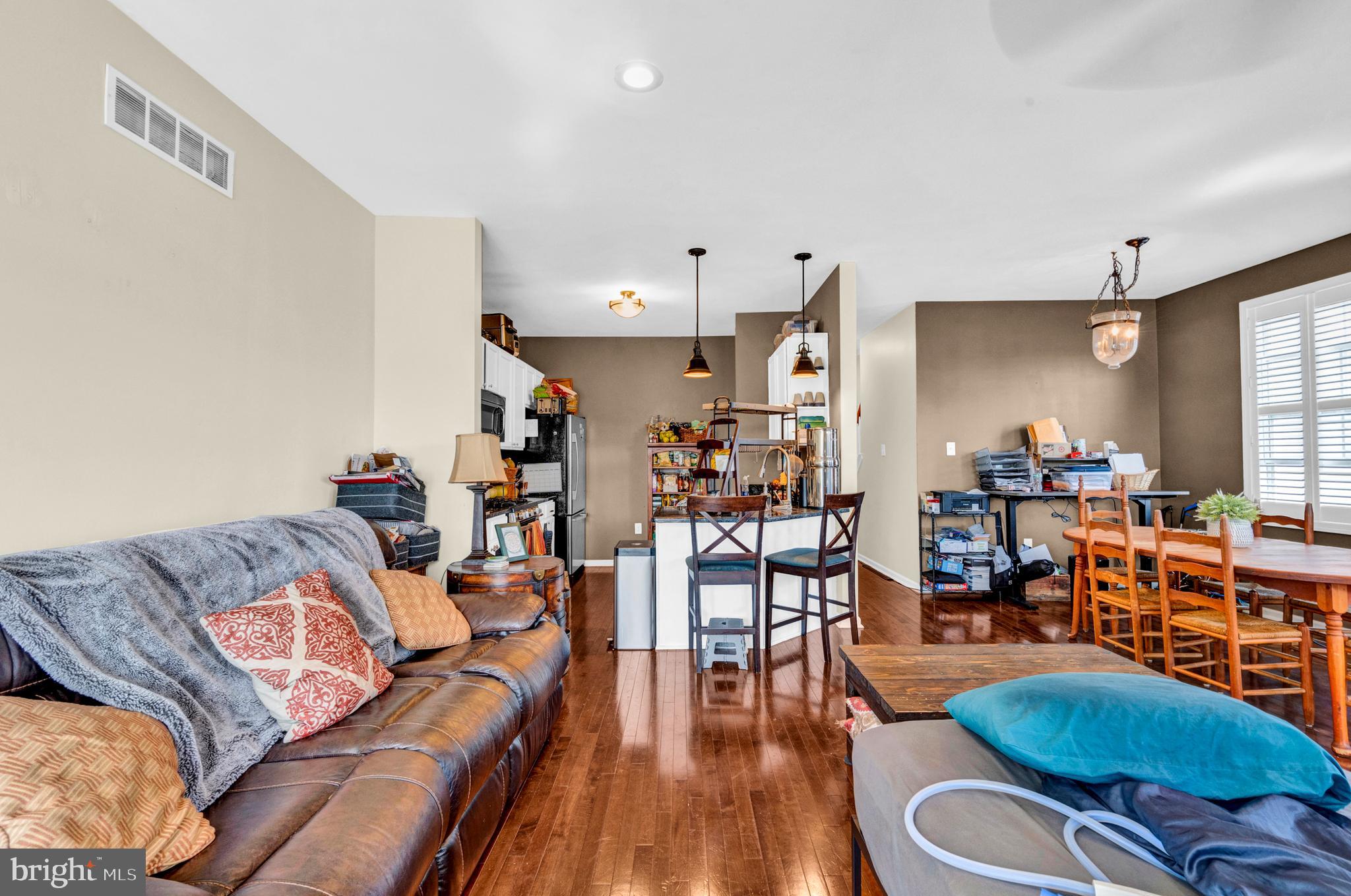 FRENCH CREEK TOWNH - Residential