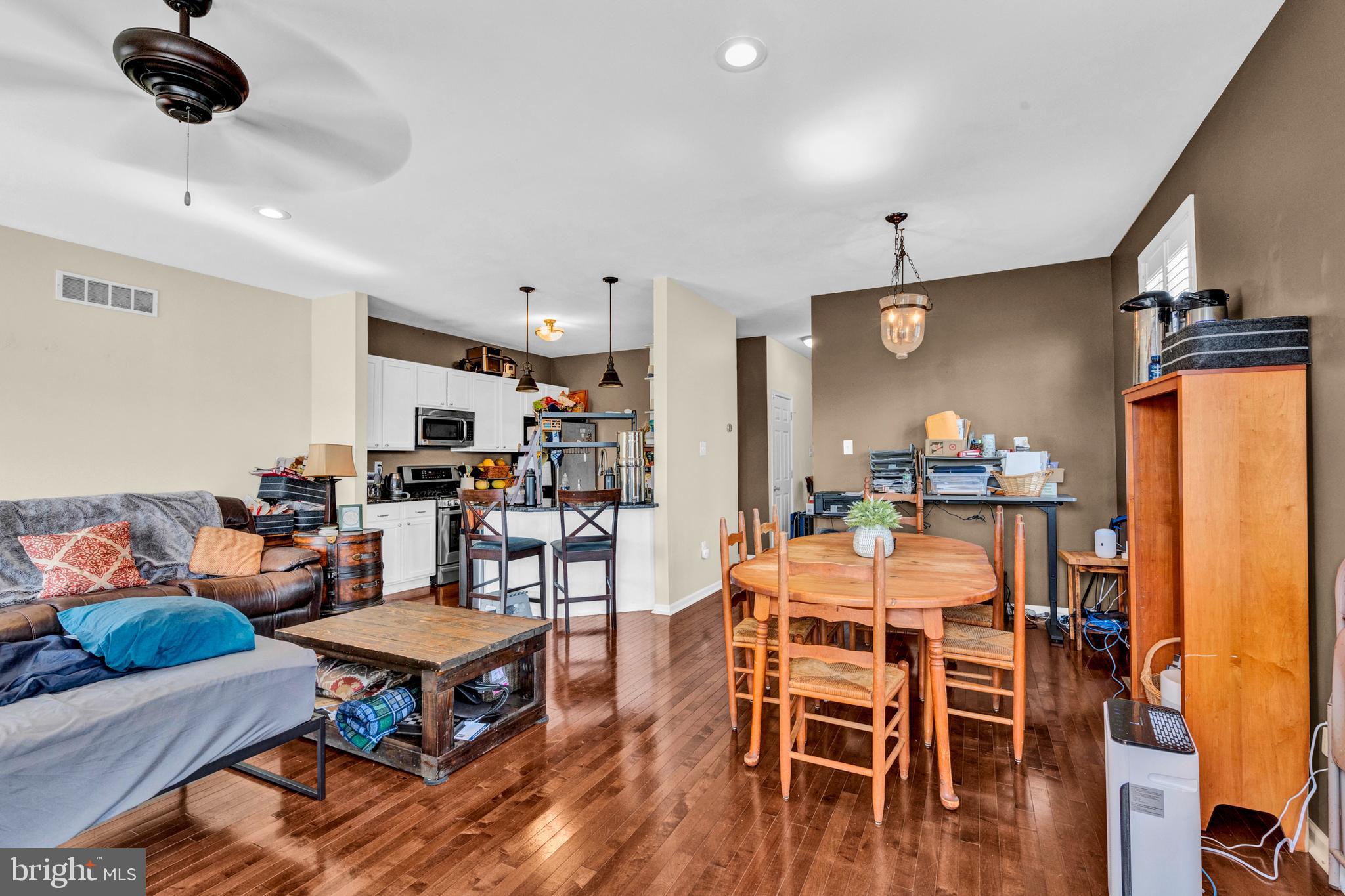 FRENCH CREEK TOWNH - Residential