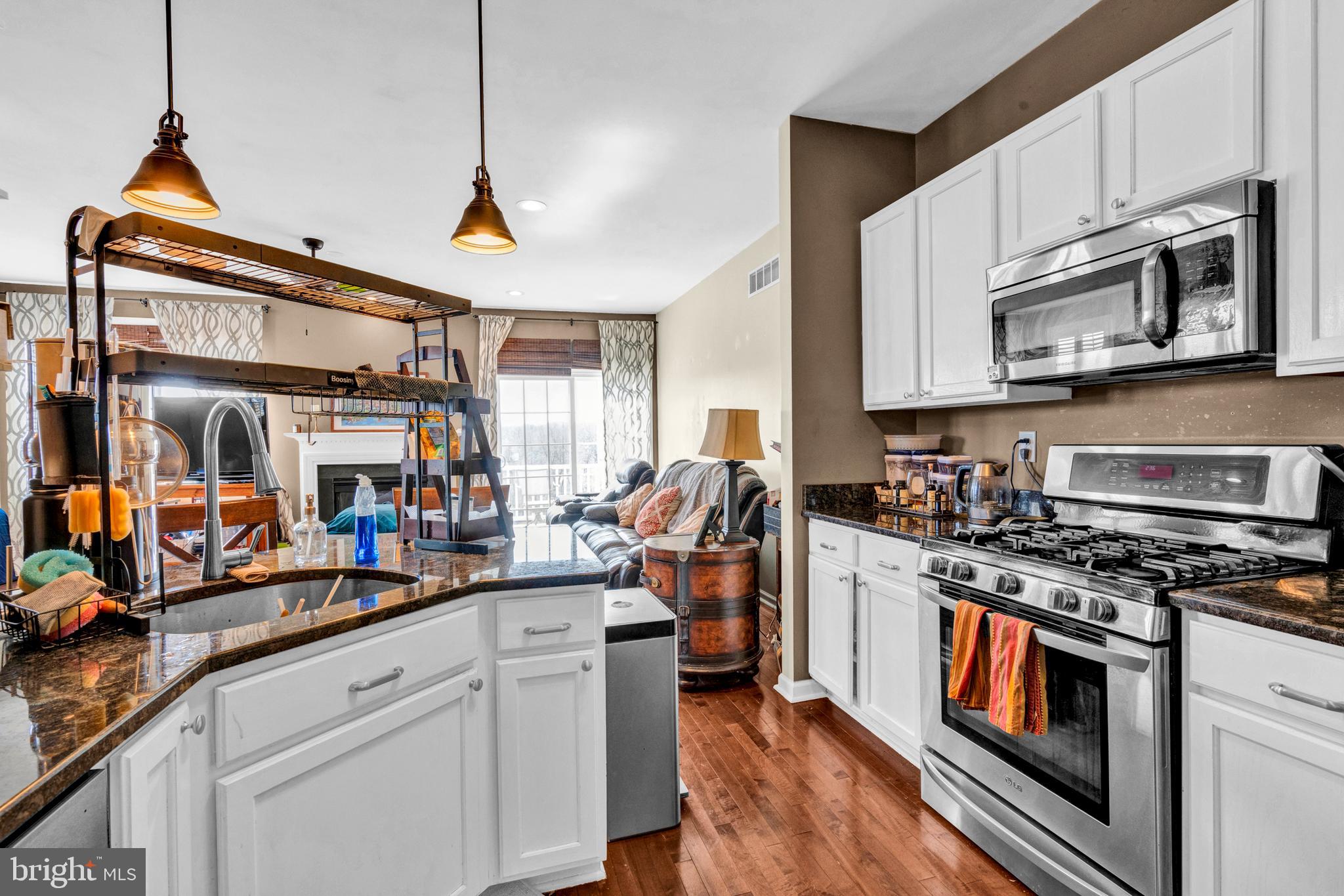 FRENCH CREEK TOWNH - Residential