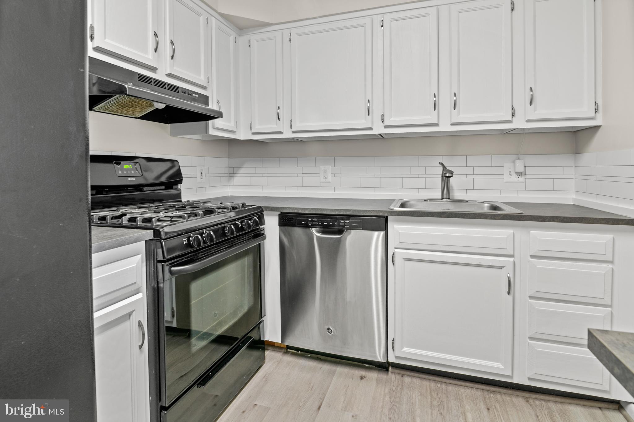 ROCKLAND RUN - Residential