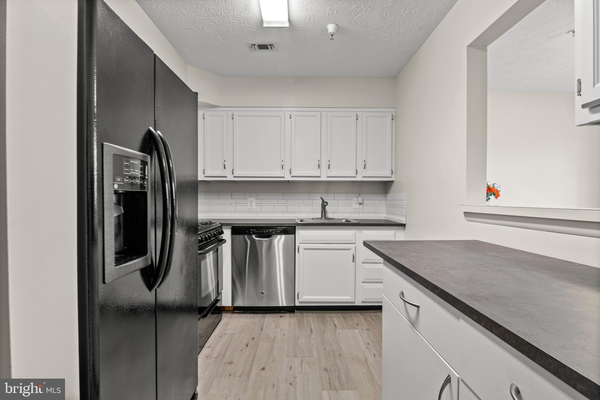 ROCKLAND RUN - Residential