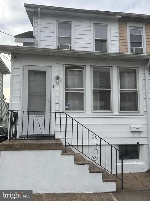 41 New Cedar Lane, Hamilton, NJ MLS: NJME2059174