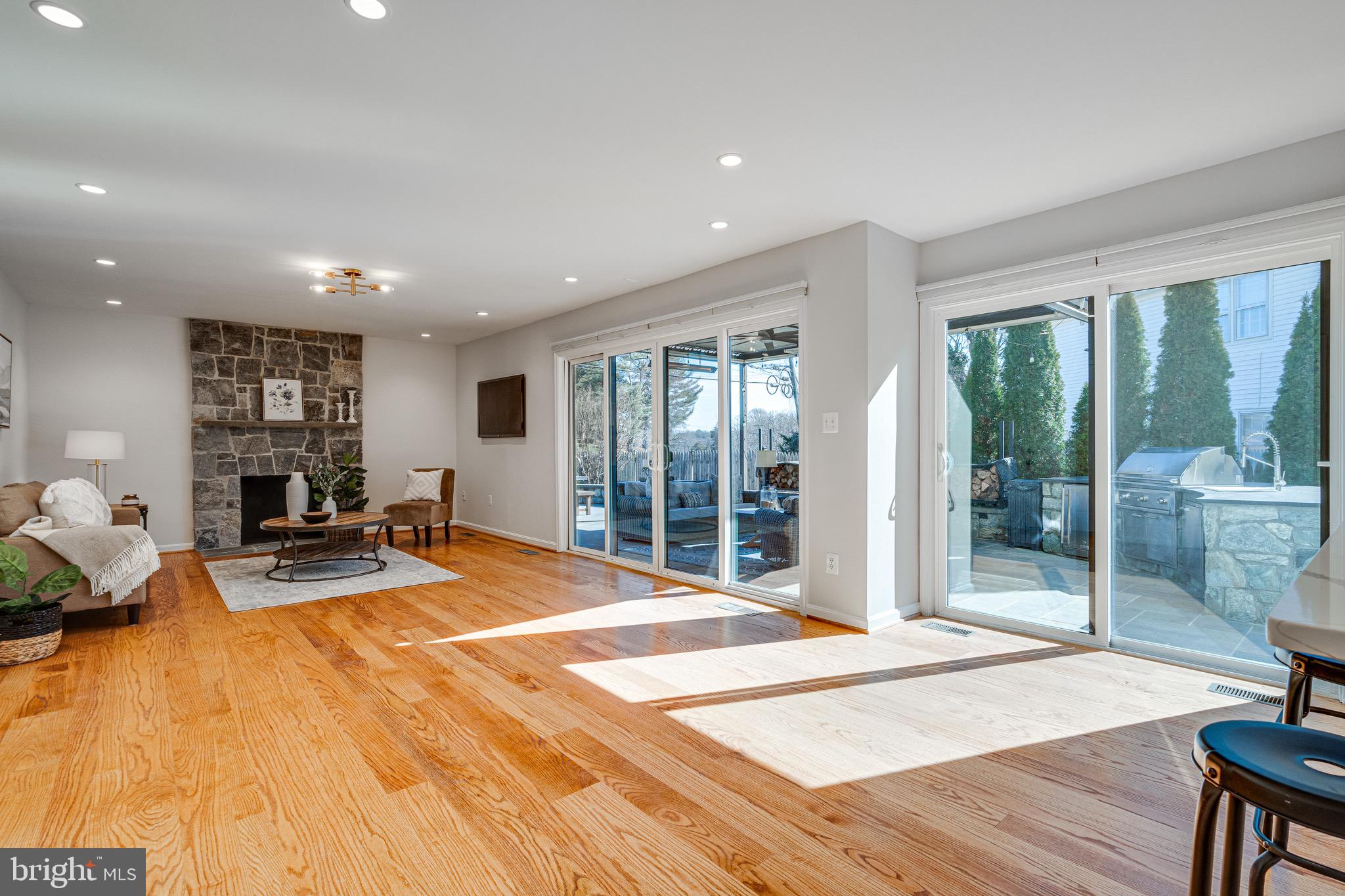 ST JOHNS WOODS - Residential