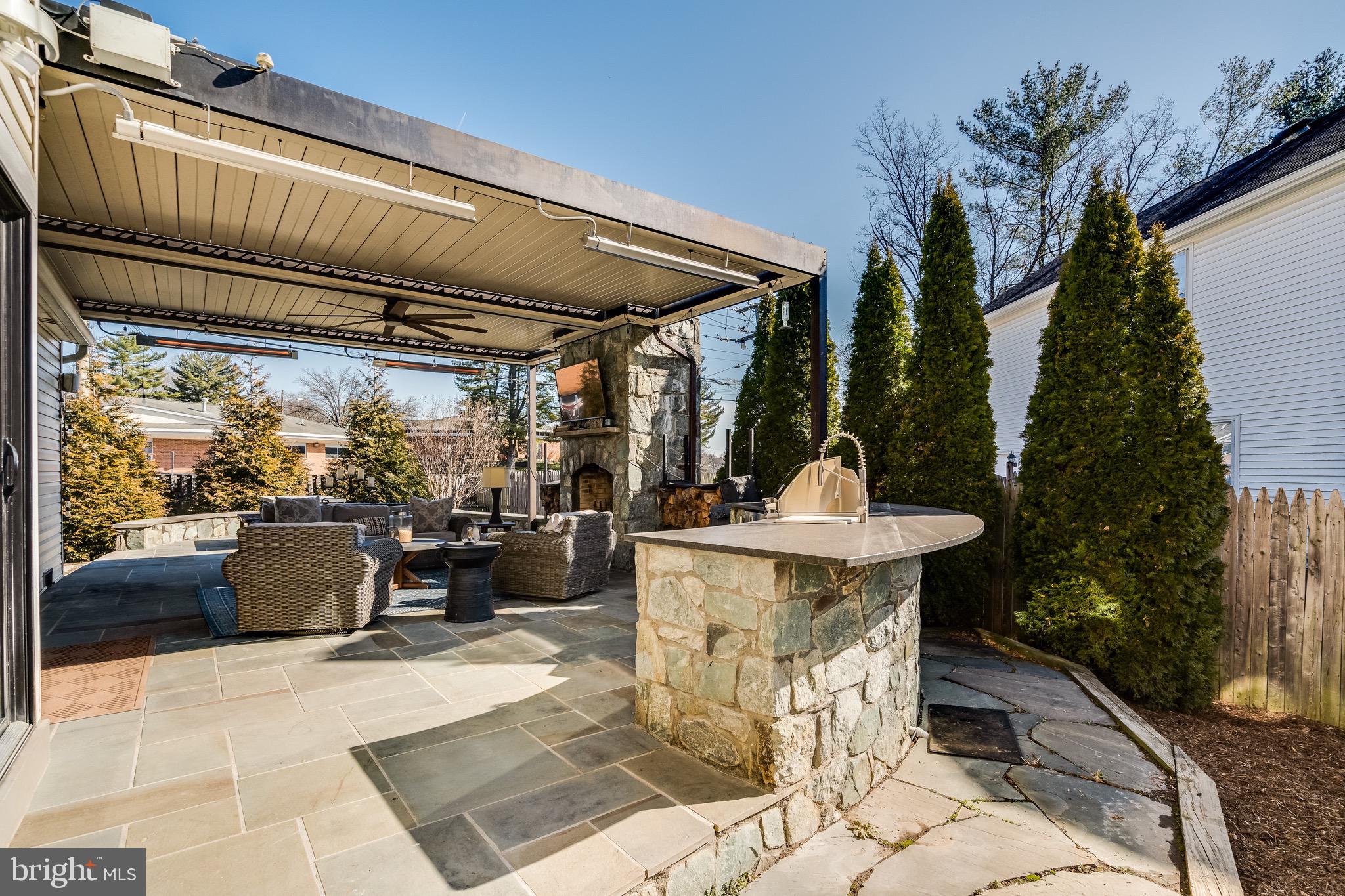 ST JOHNS WOODS - Residential