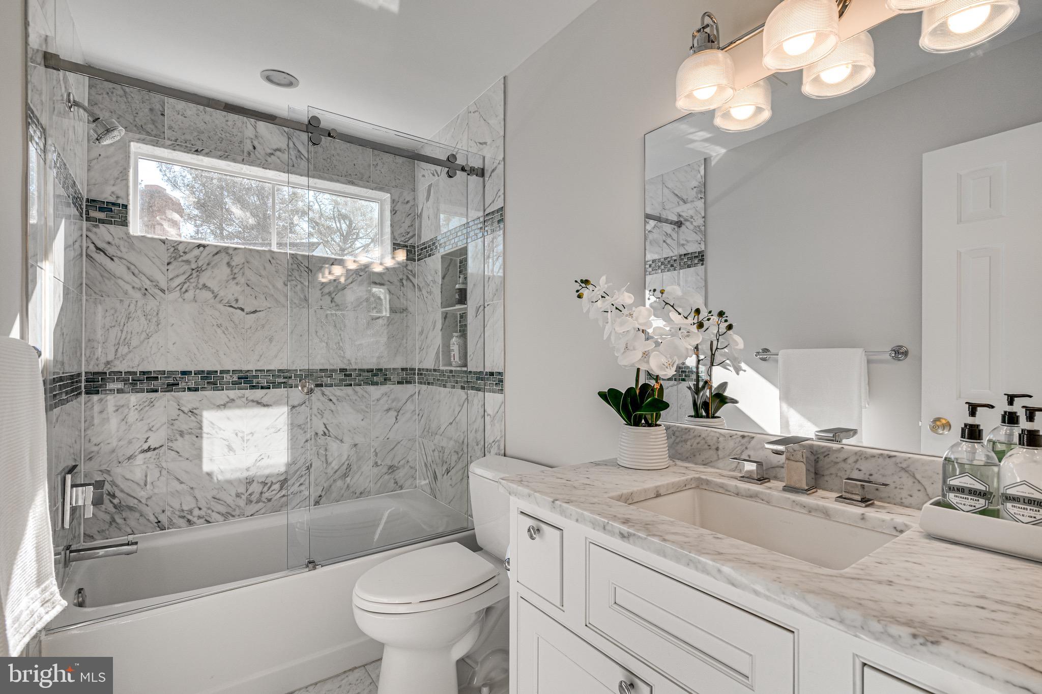 ST JOHNS WOODS - Residential