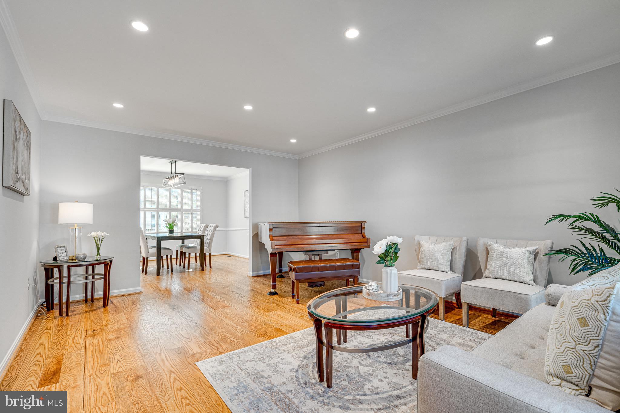 ST JOHNS WOODS - Residential